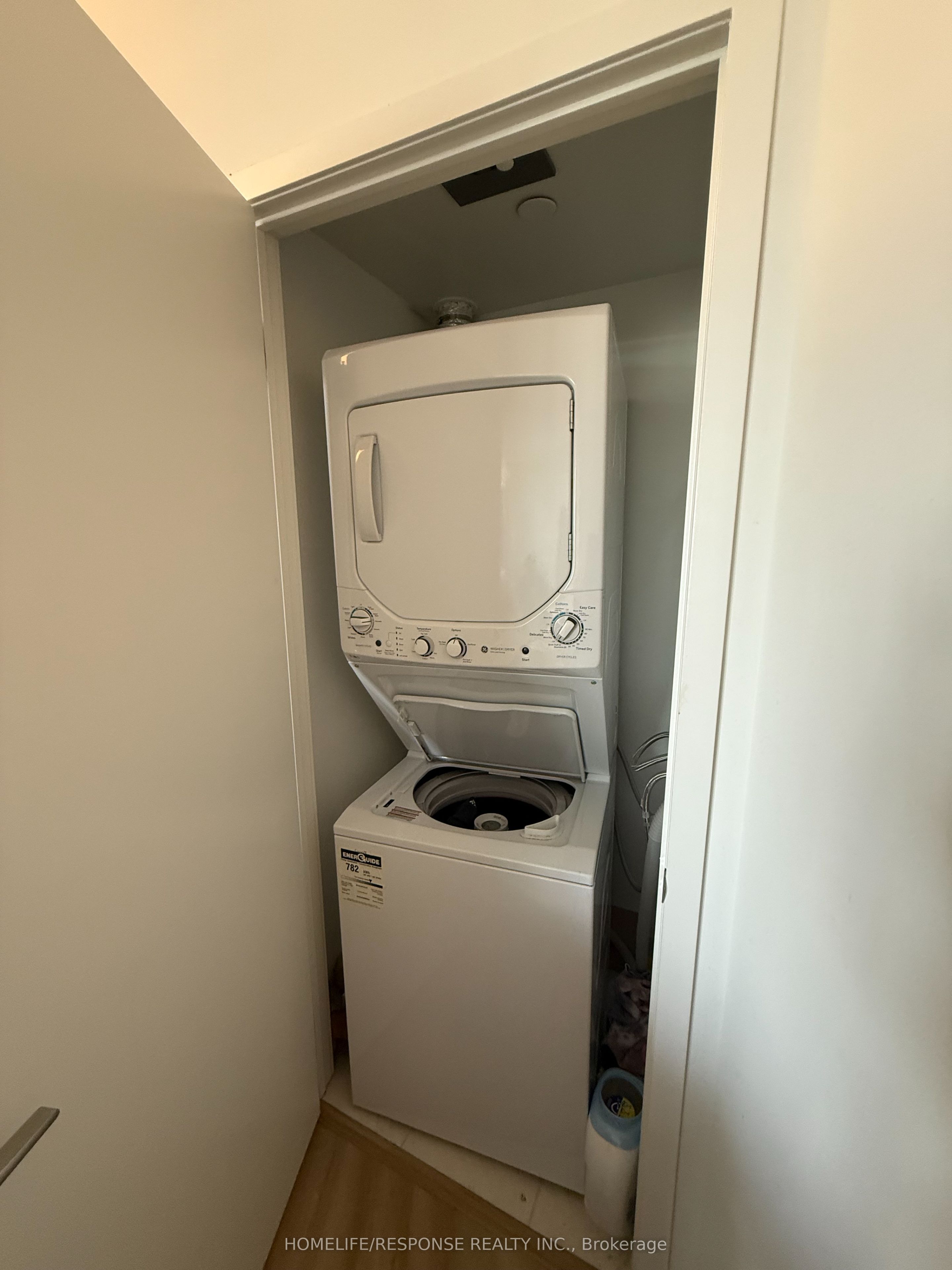 135 East Liberty Street 705 Property Photo 9