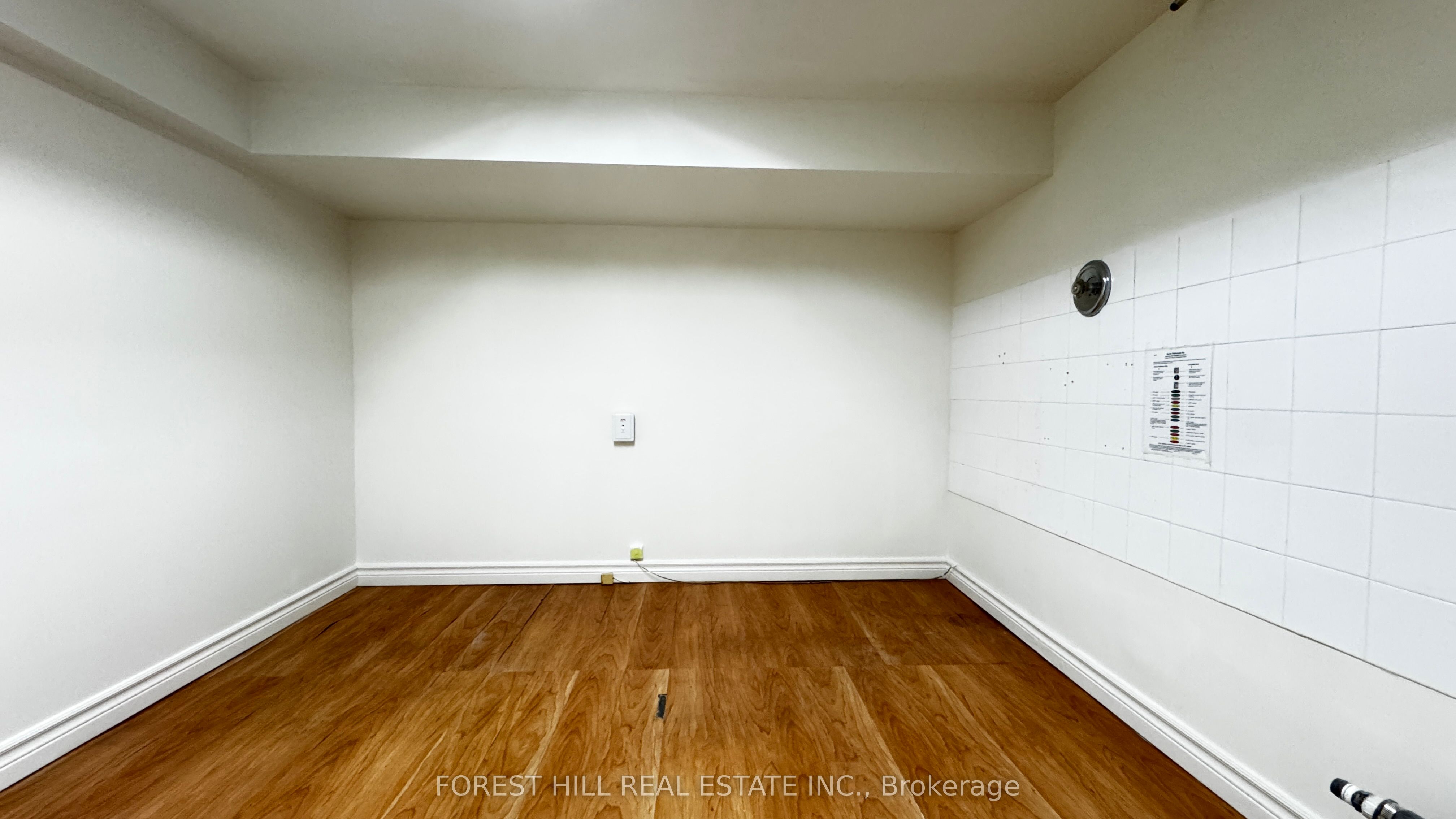 168 Sheppard Avenue W Property Photo 14