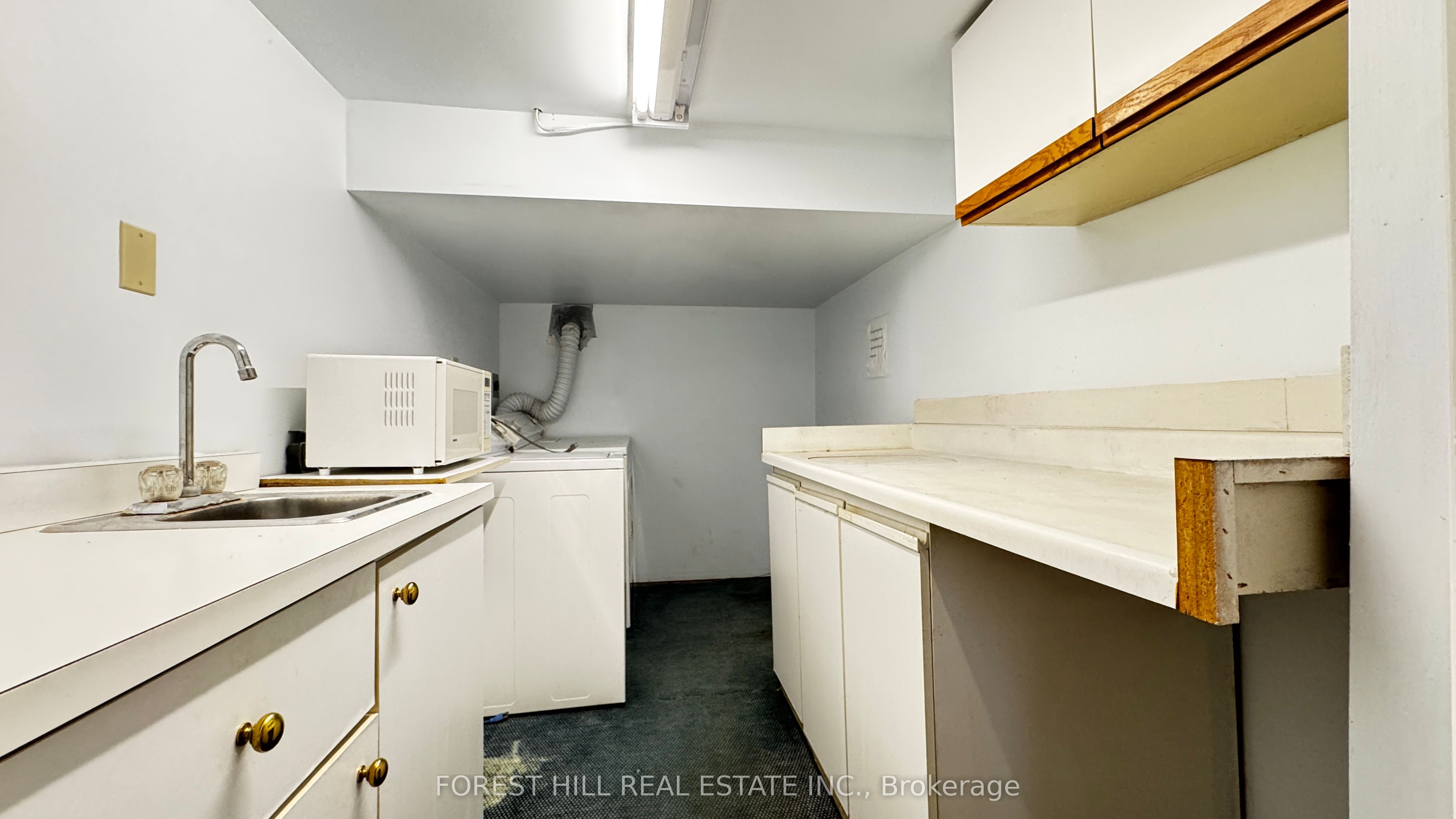 168 Sheppard Avenue W Property Photo 18
