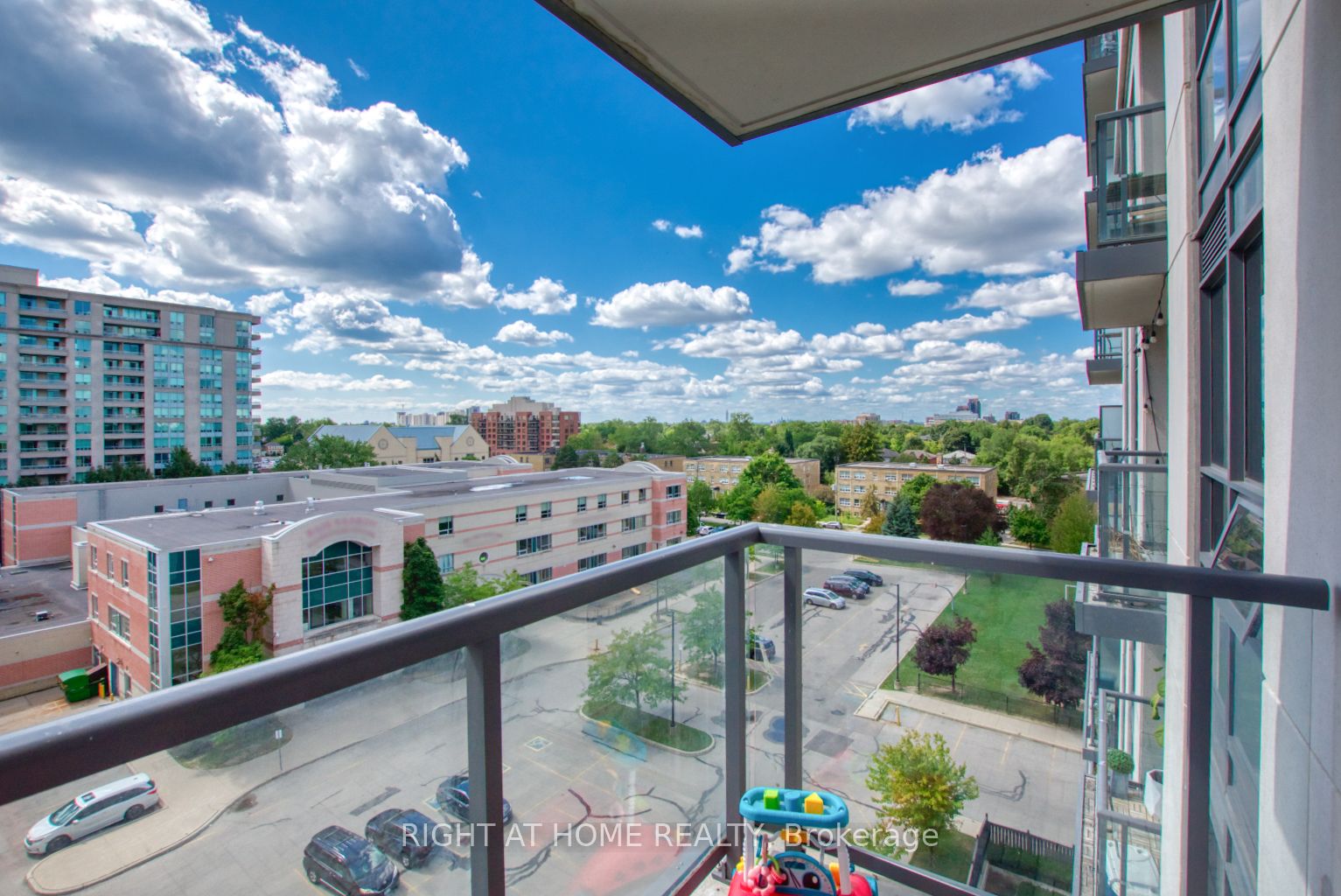 35 Saranac Boulevard 827 Property Photo 22