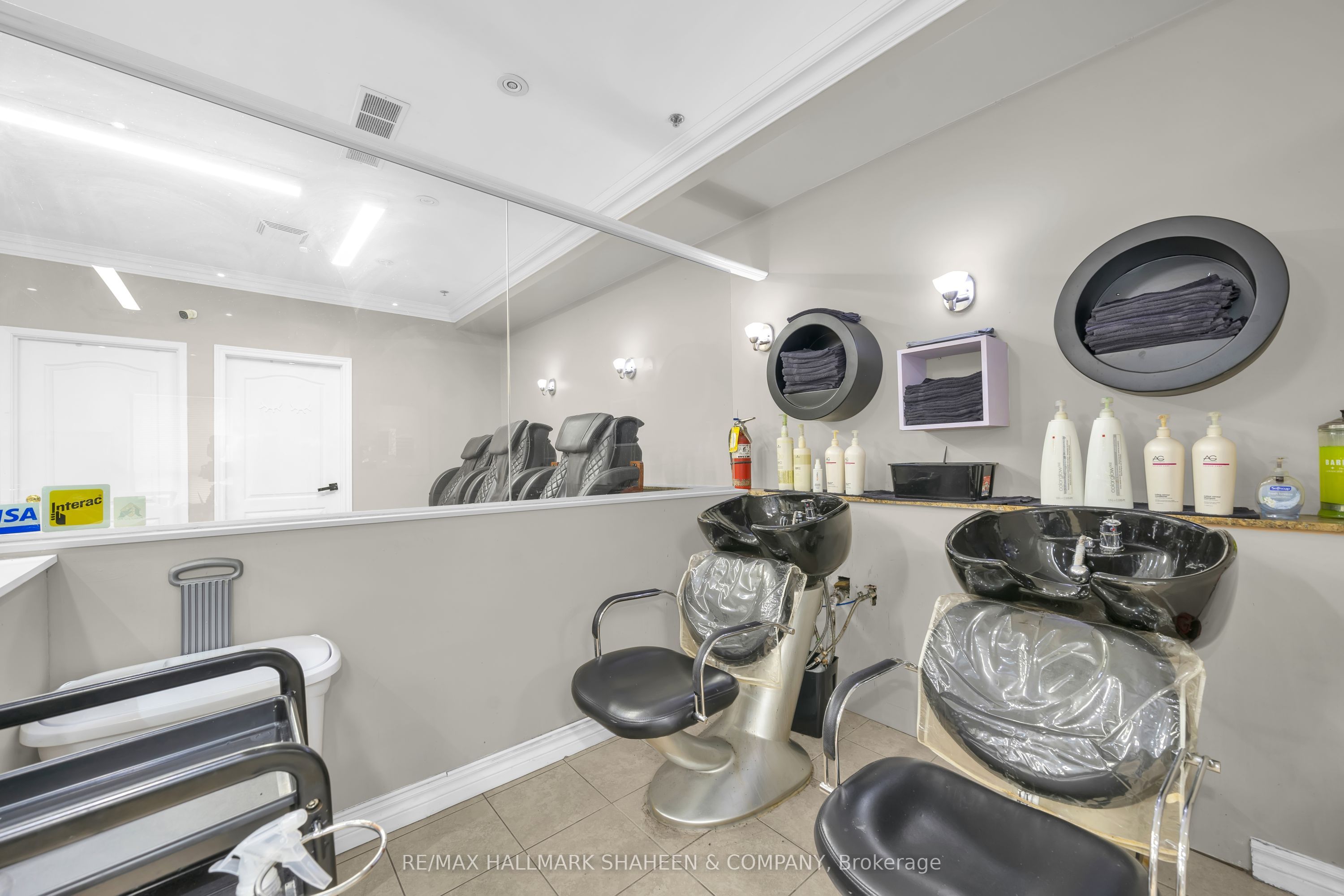 4823 Leslie Street Property Photo 17