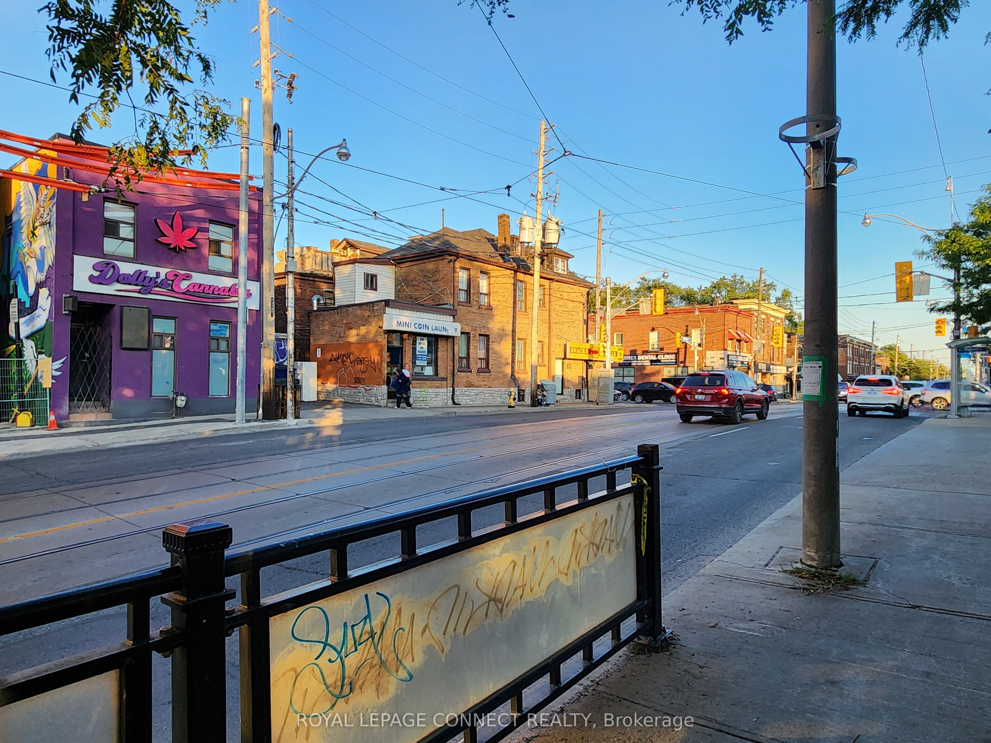 1105 Bathurst Street Property Photo 3