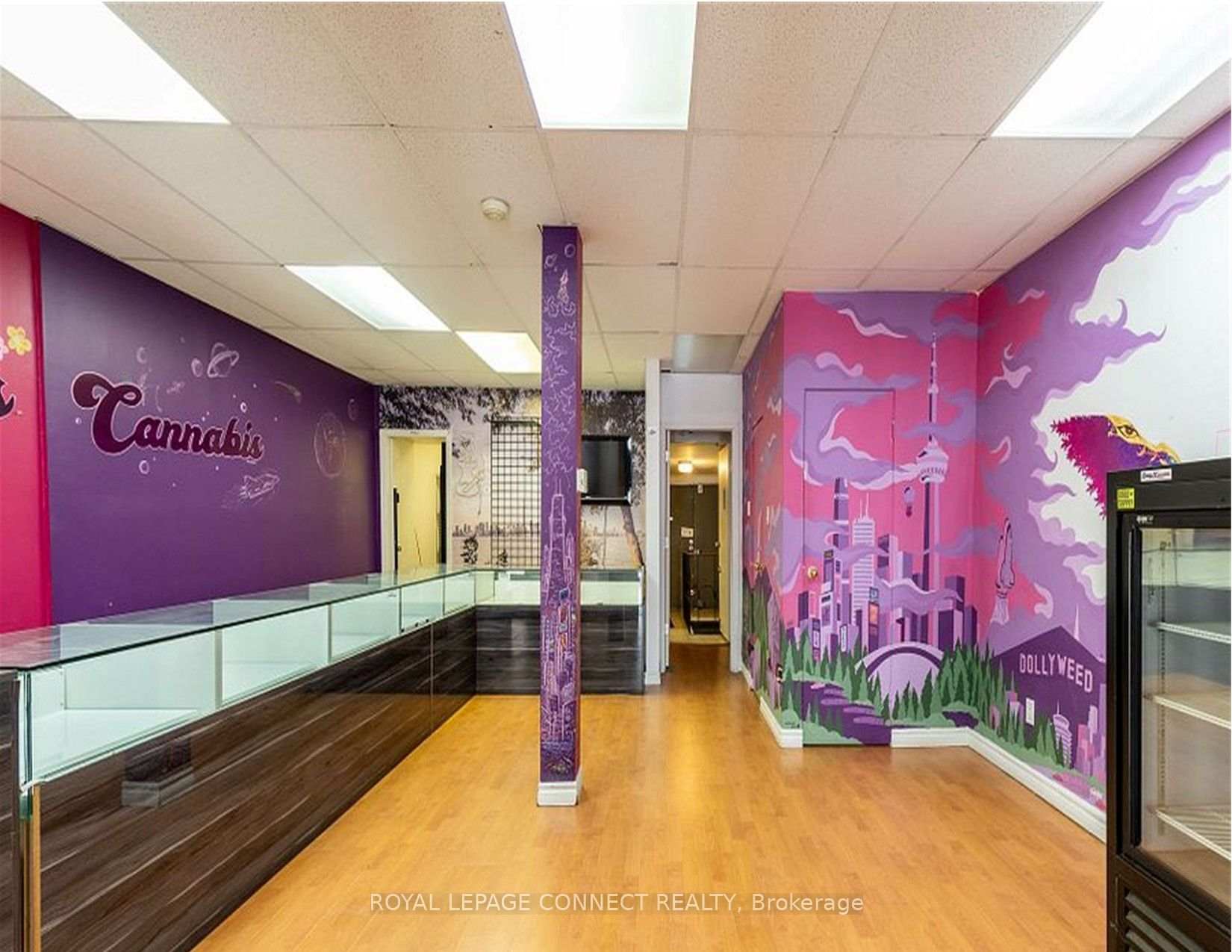 1105 Bathurst Street Property Photo 6