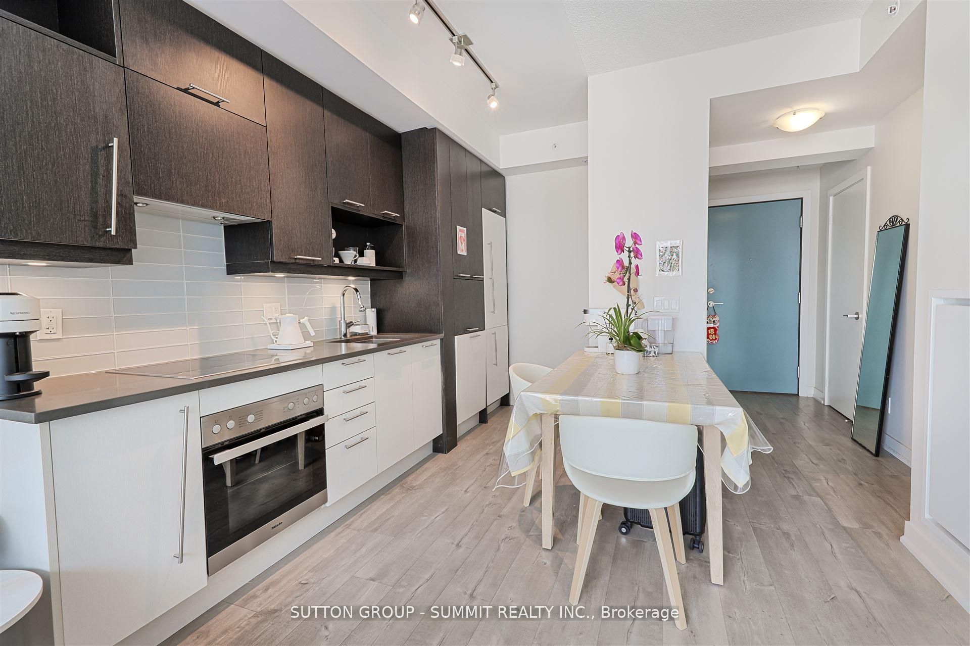 30 Nelson Street 1008 Property Photo 10