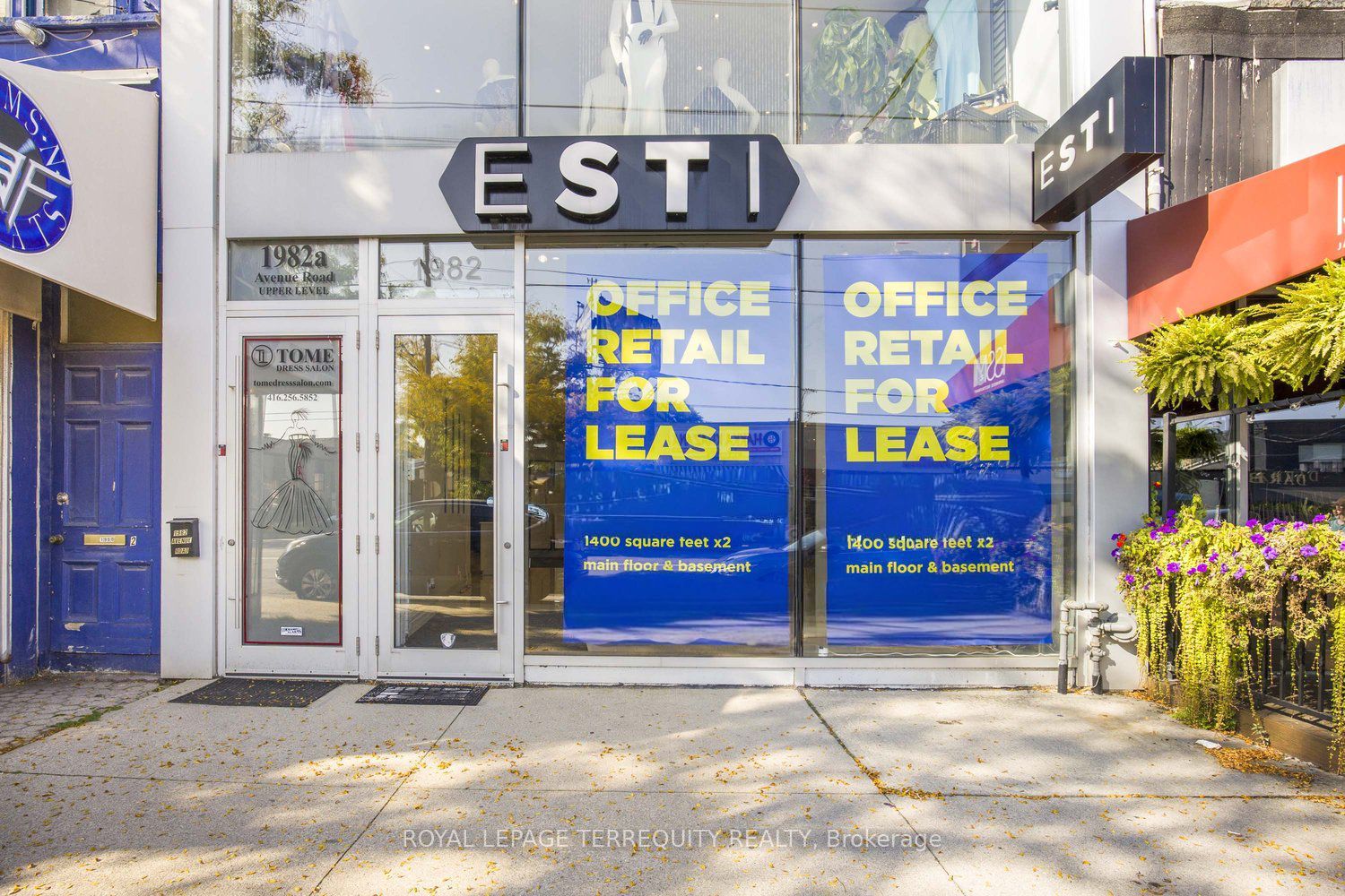 1982 Avenue Road Property Photo 1