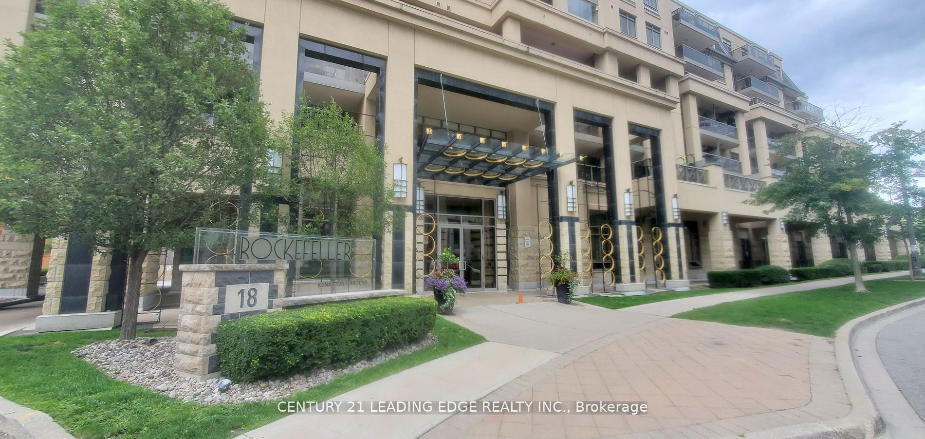 18 Kenaston Gardens 212 Property Photo 1