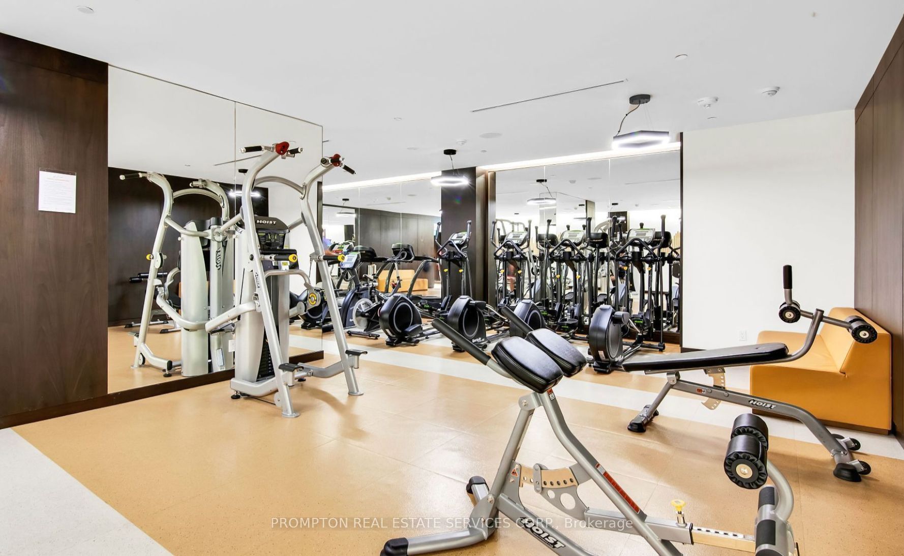 6 Sonic Way 2902 Property Photo 5