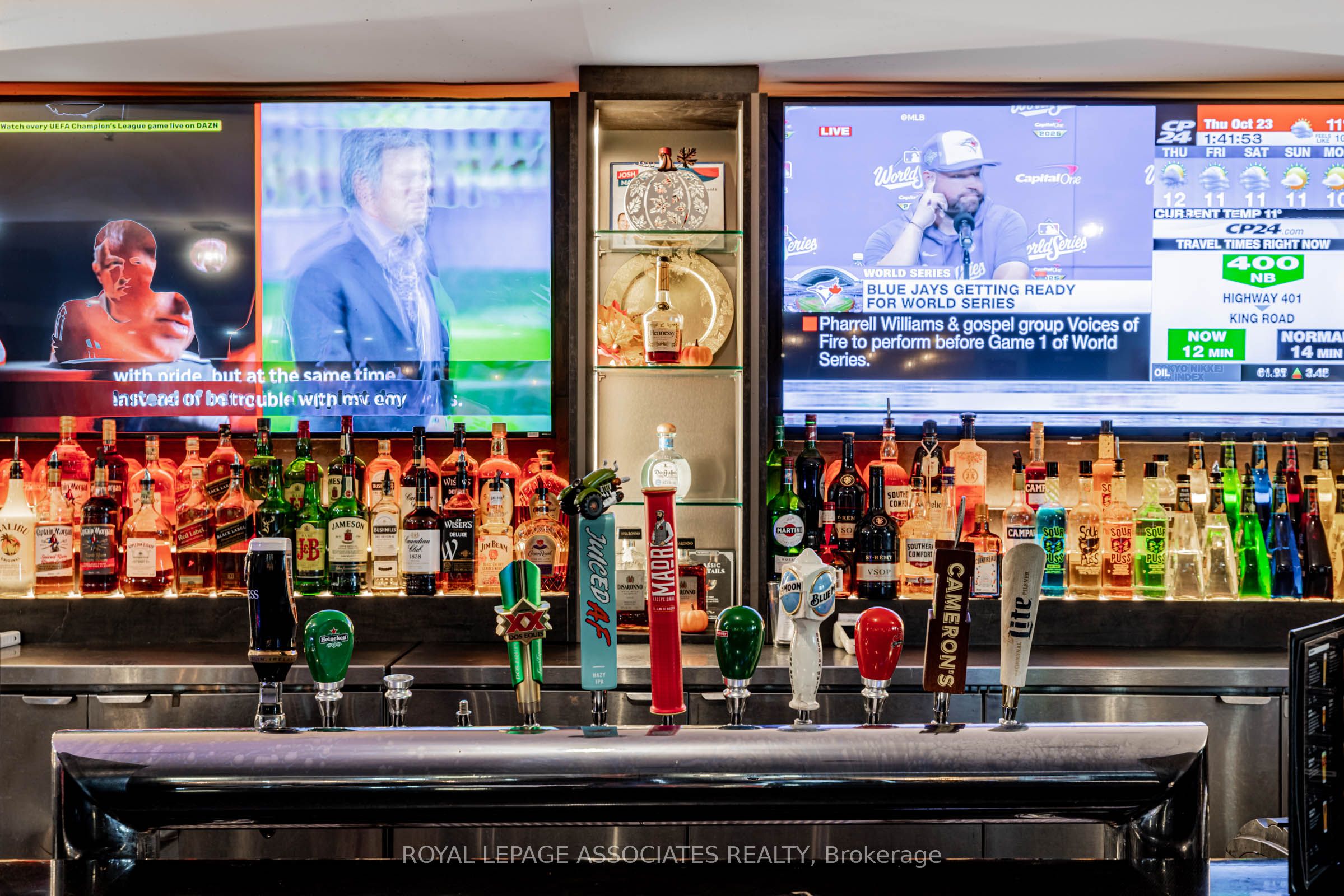 49 St Clair Avenue W Property Photo 19