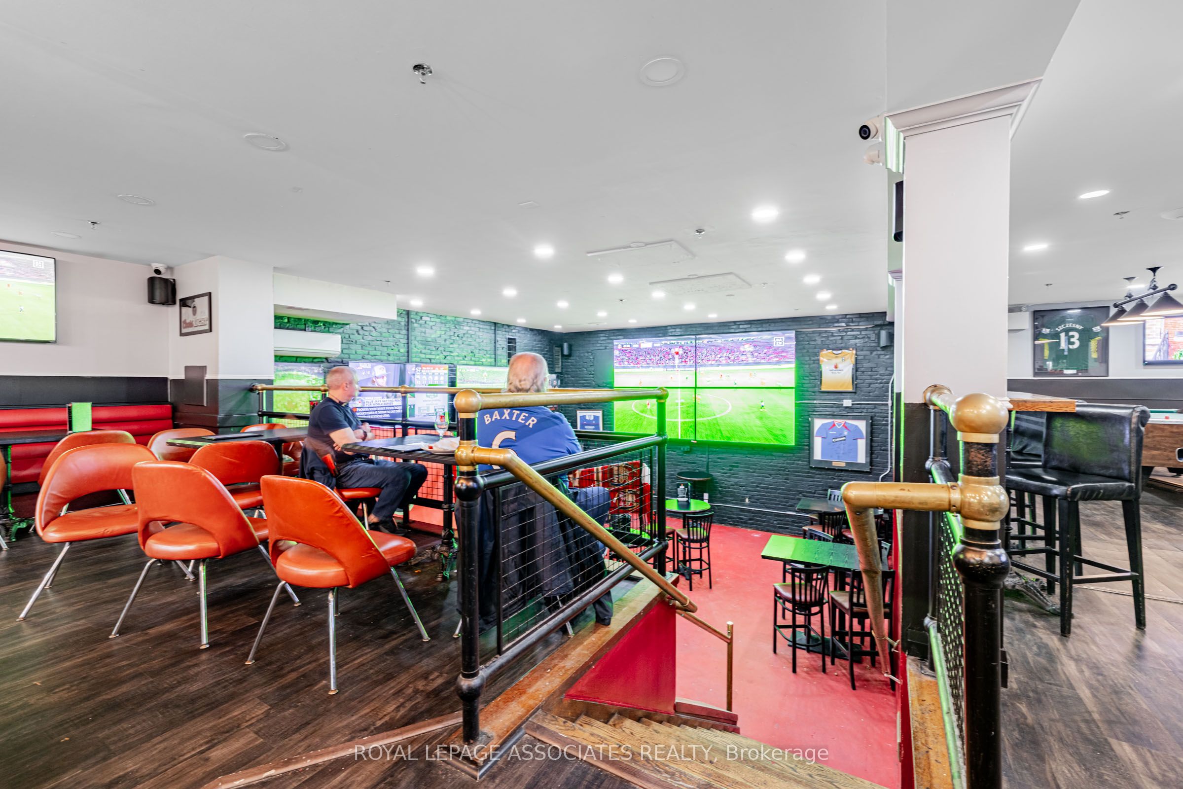 49 St Clair Avenue W Property Photo 26