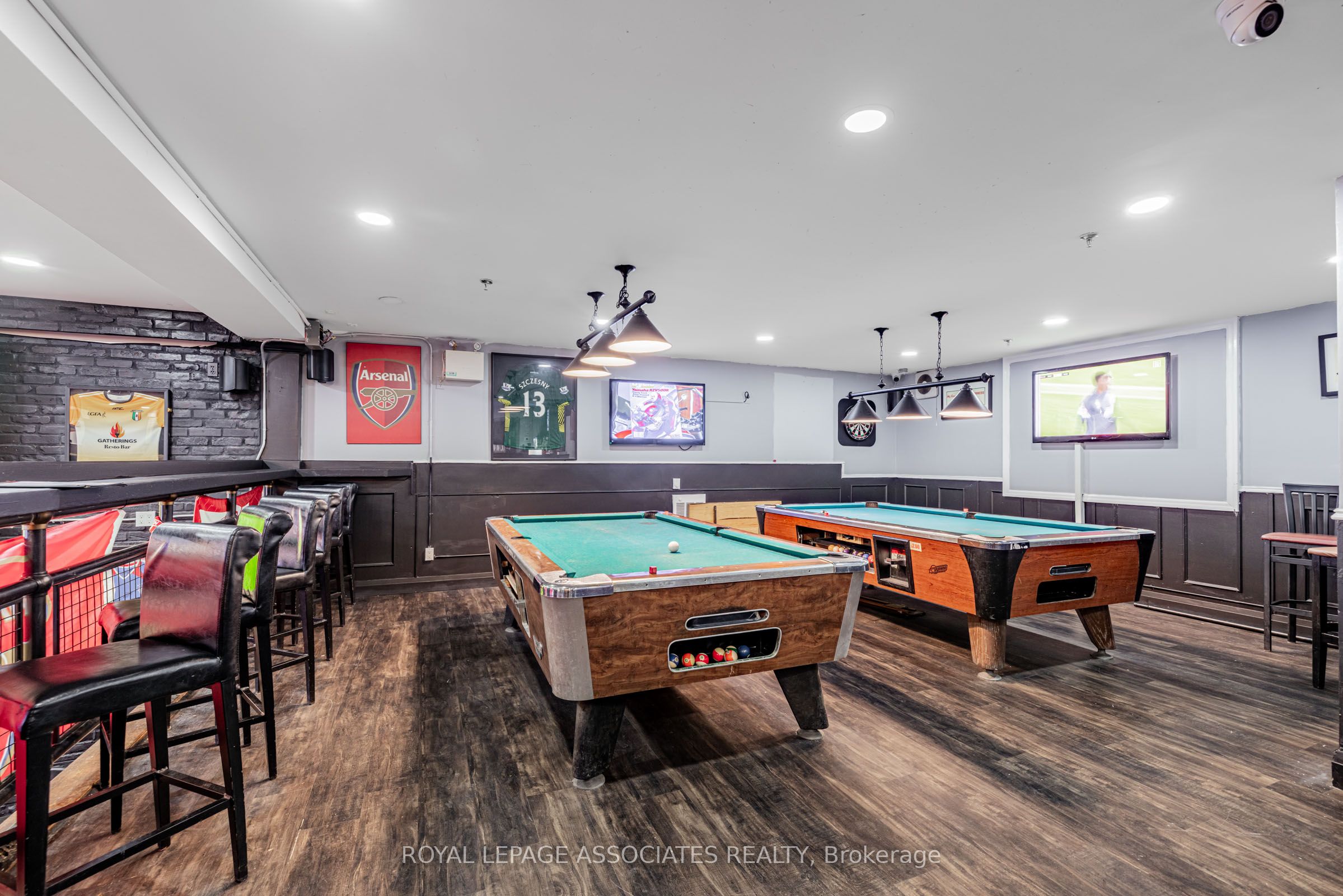 49 St Clair Avenue W Property Photo 28