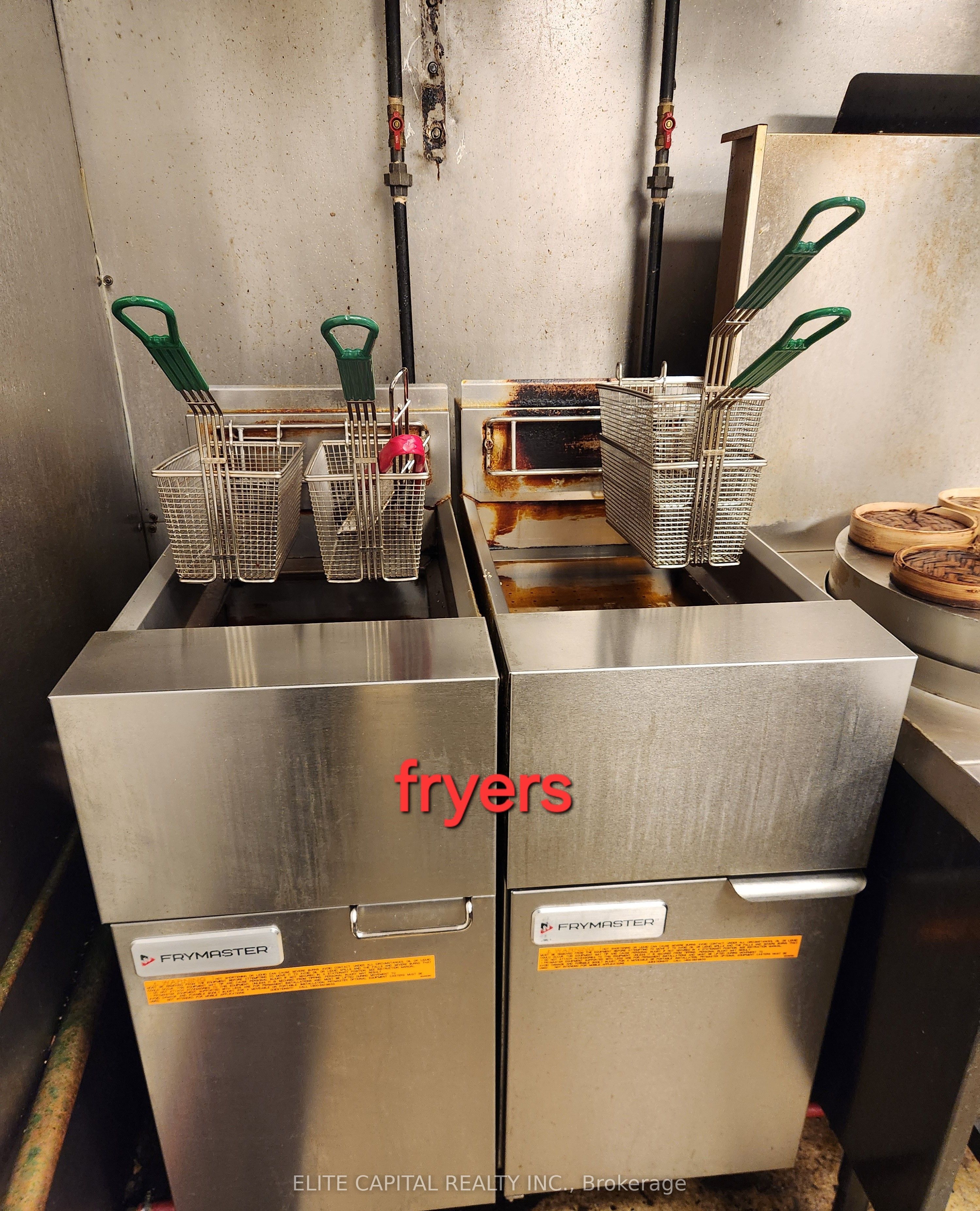 356 College Street Property Photo 15