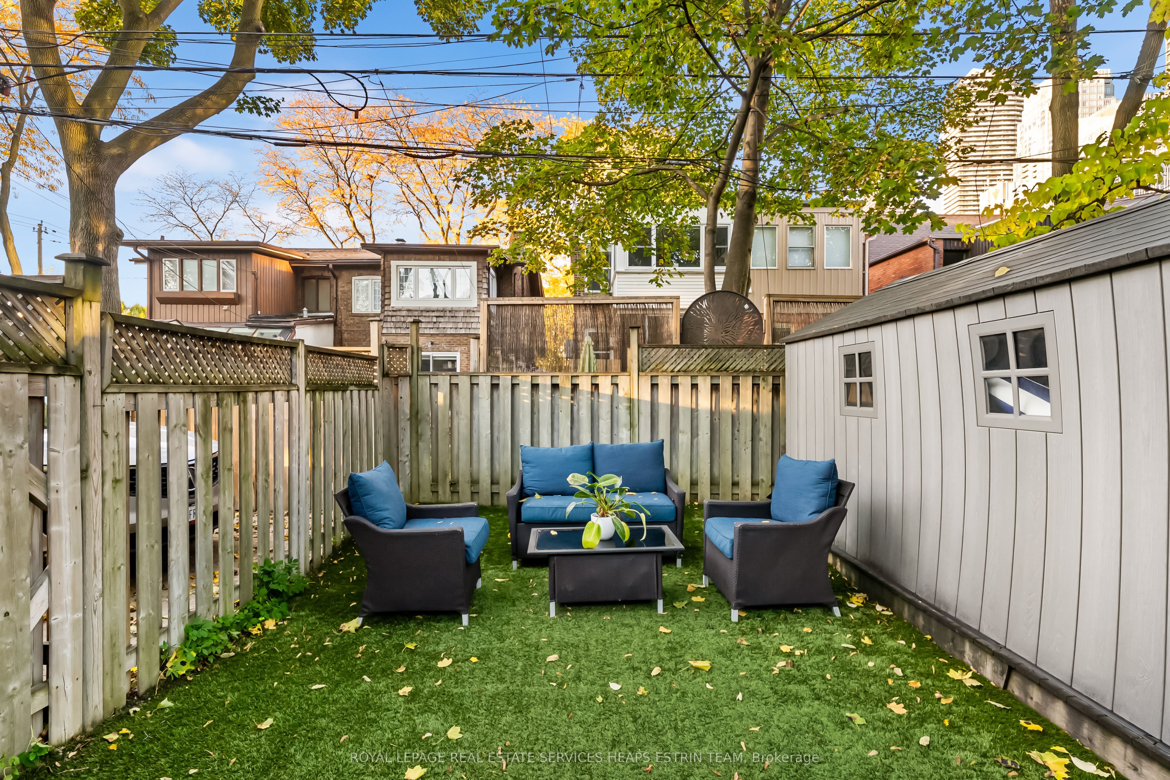 48 Manor Road W Property Photo 35