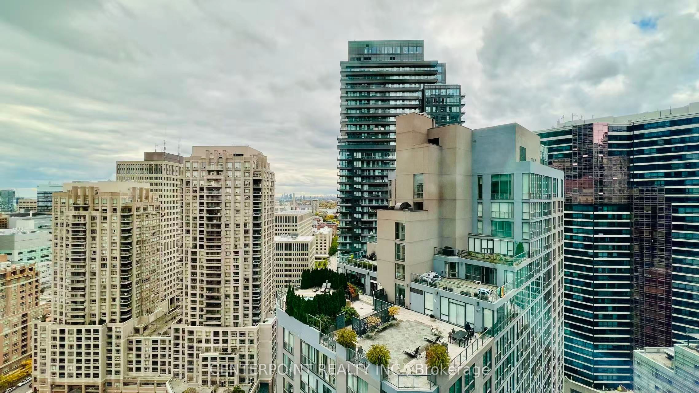 8 Wellesley Street W 2916 Property Photo 15