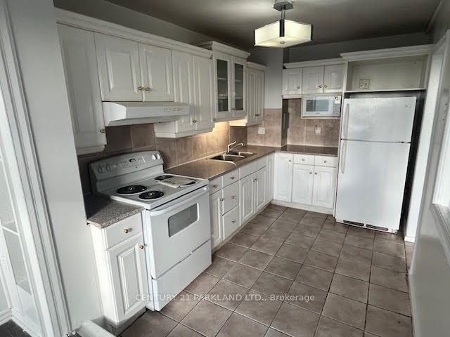 725 Don Mills Road 2205 Property Photo 4