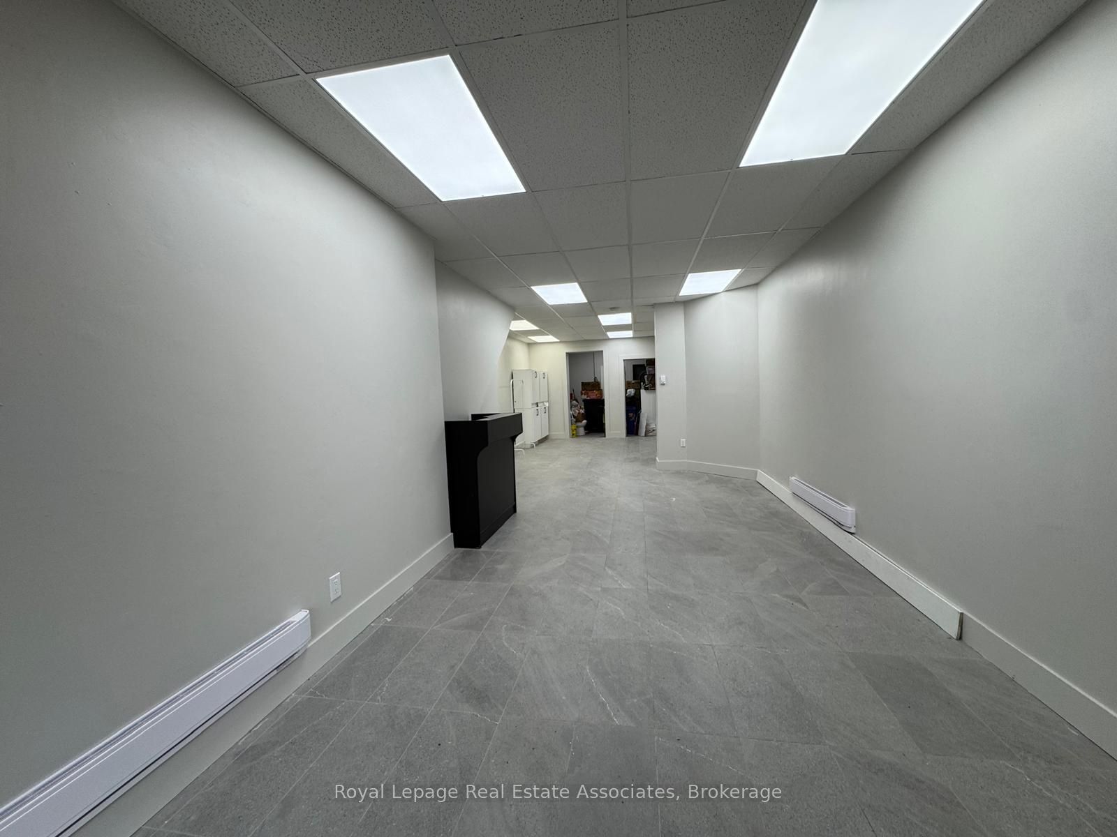 283 Augusta Avenue Main Level Property Photo 3