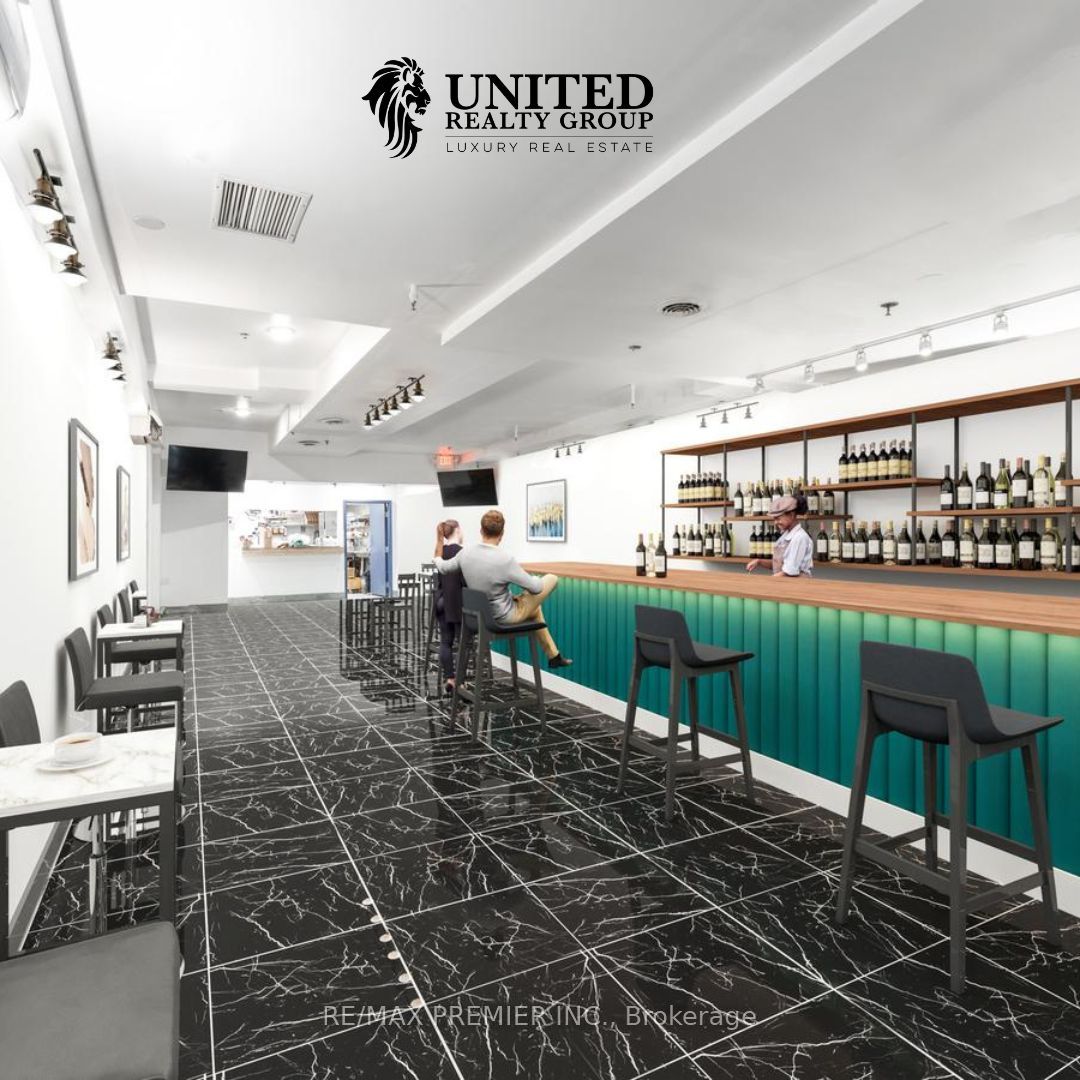 365 King Street W Main Floor Property Photo 3