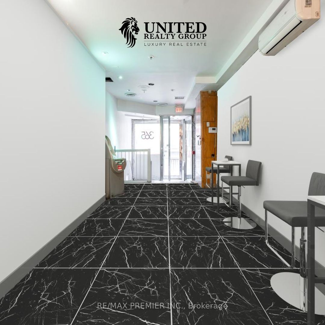 365 King Street W Main Floor Property Photo 7