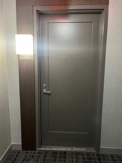 310 Tweedsmuir Avenue 203 Property Photo 3