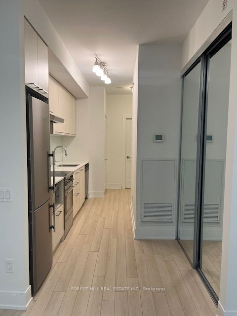 310 Tweedsmuir Avenue 203 Property Photo 8