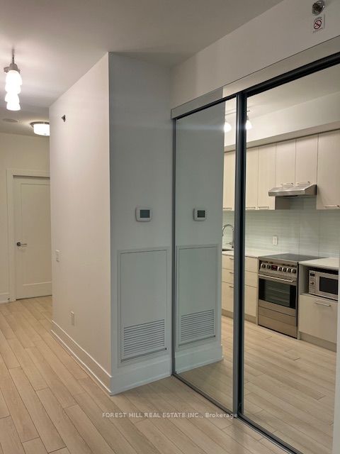 310 Tweedsmuir Avenue 203 Property Photo 10