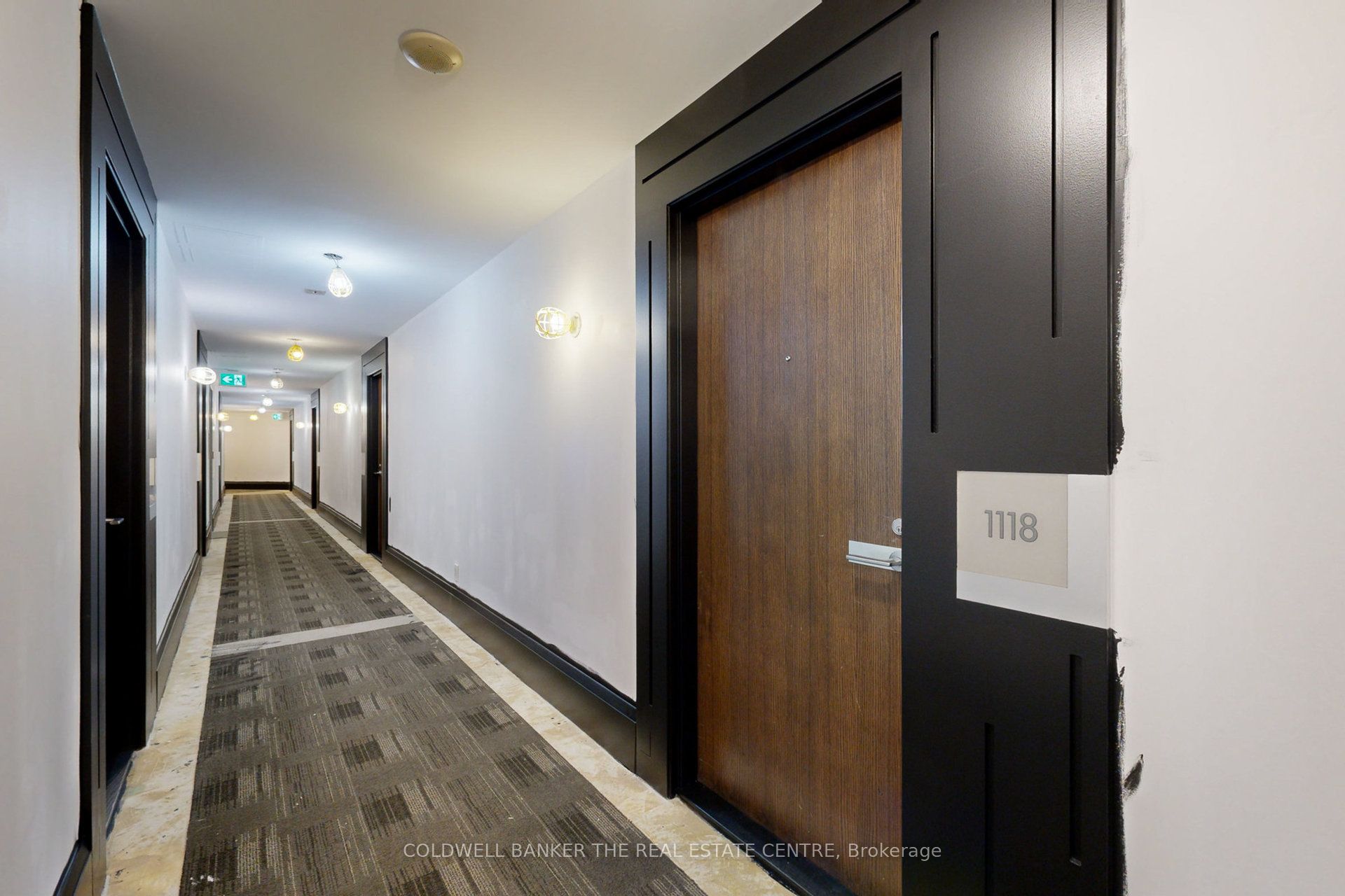 111 Elizabeth Street 1118 Property Photo 4