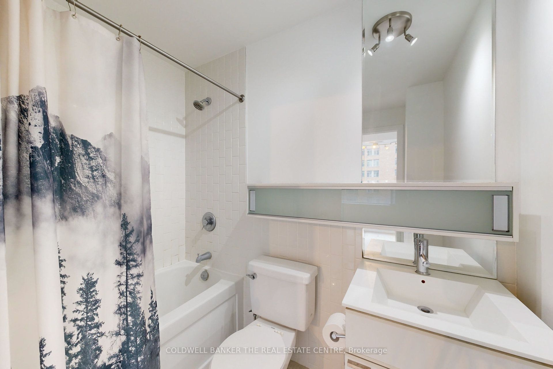 111 Elizabeth Street 1118 Property Photo 25