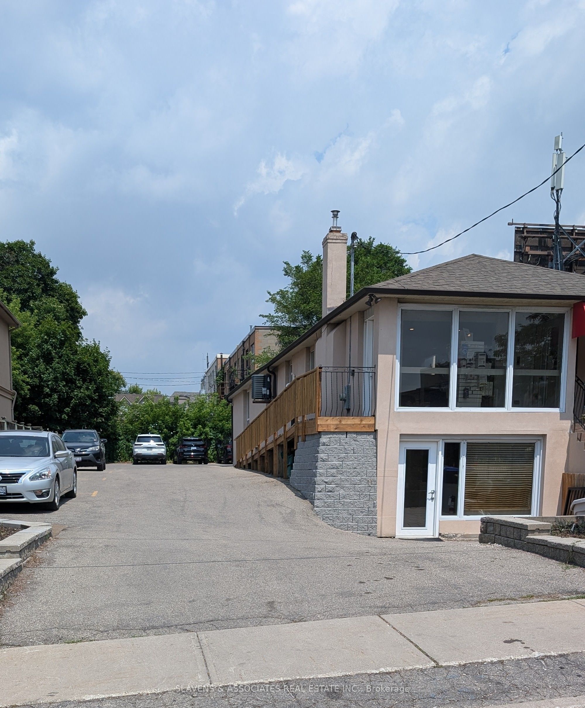 368 Melrose Avenue Lower Property Photo 2