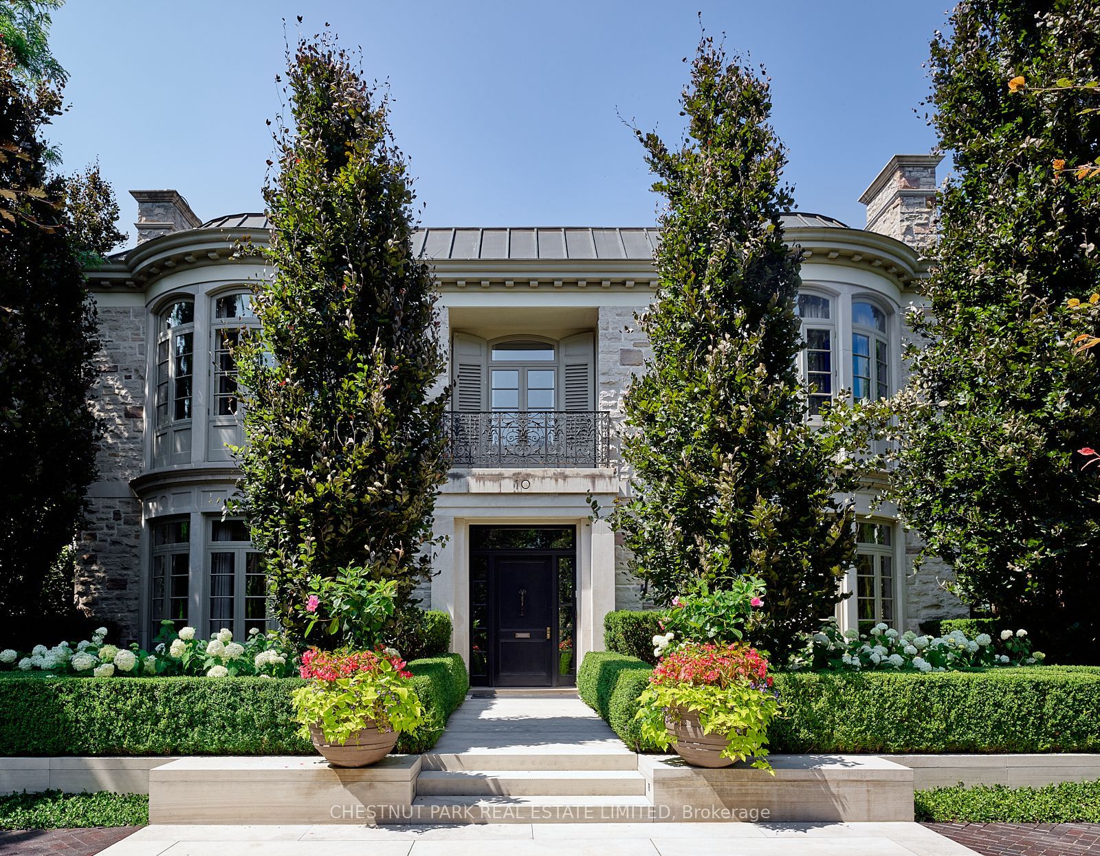 10 Shorncliffe Avenue Property Photo 1