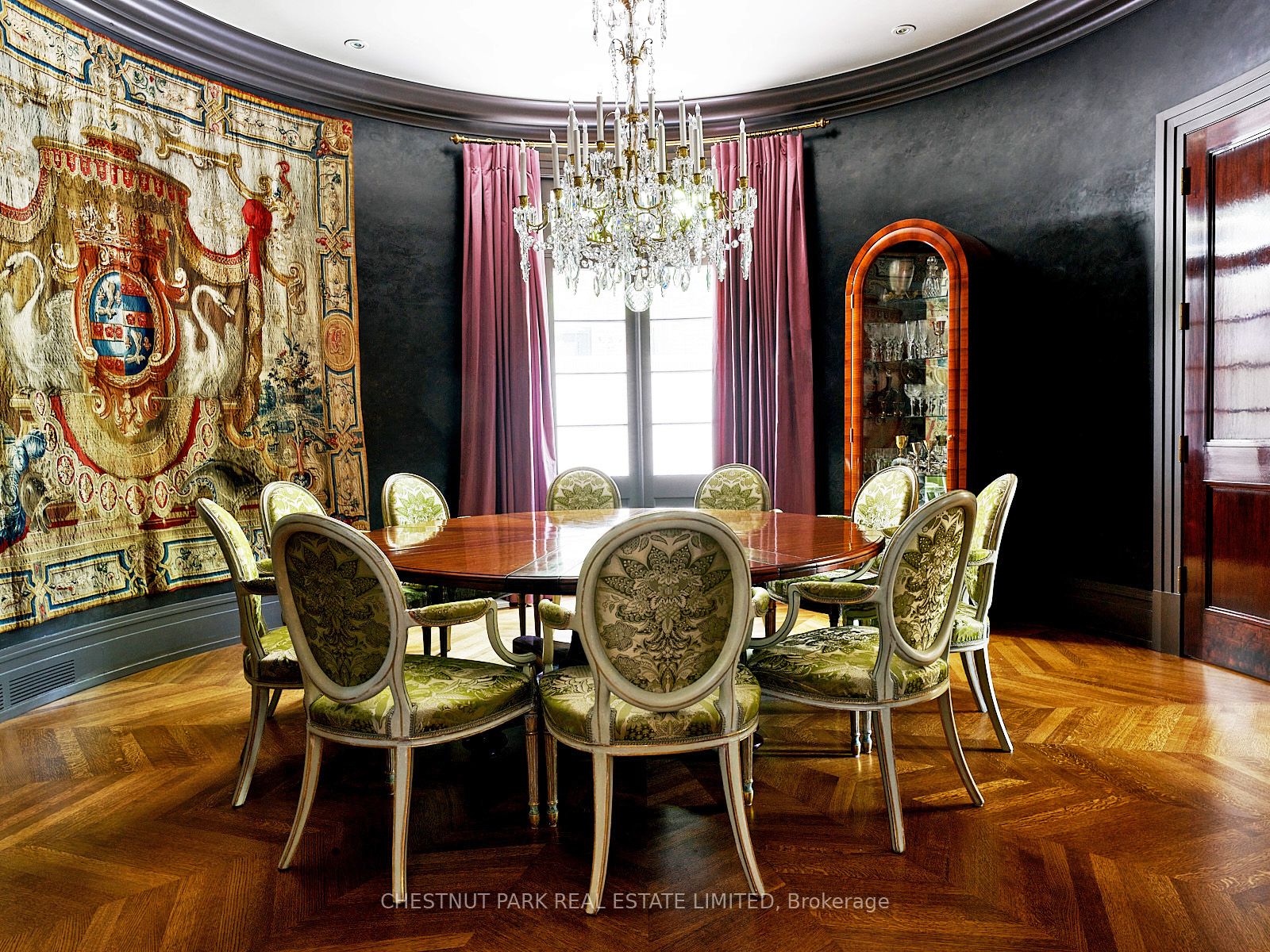 10 Shorncliffe Avenue Property Photo 5