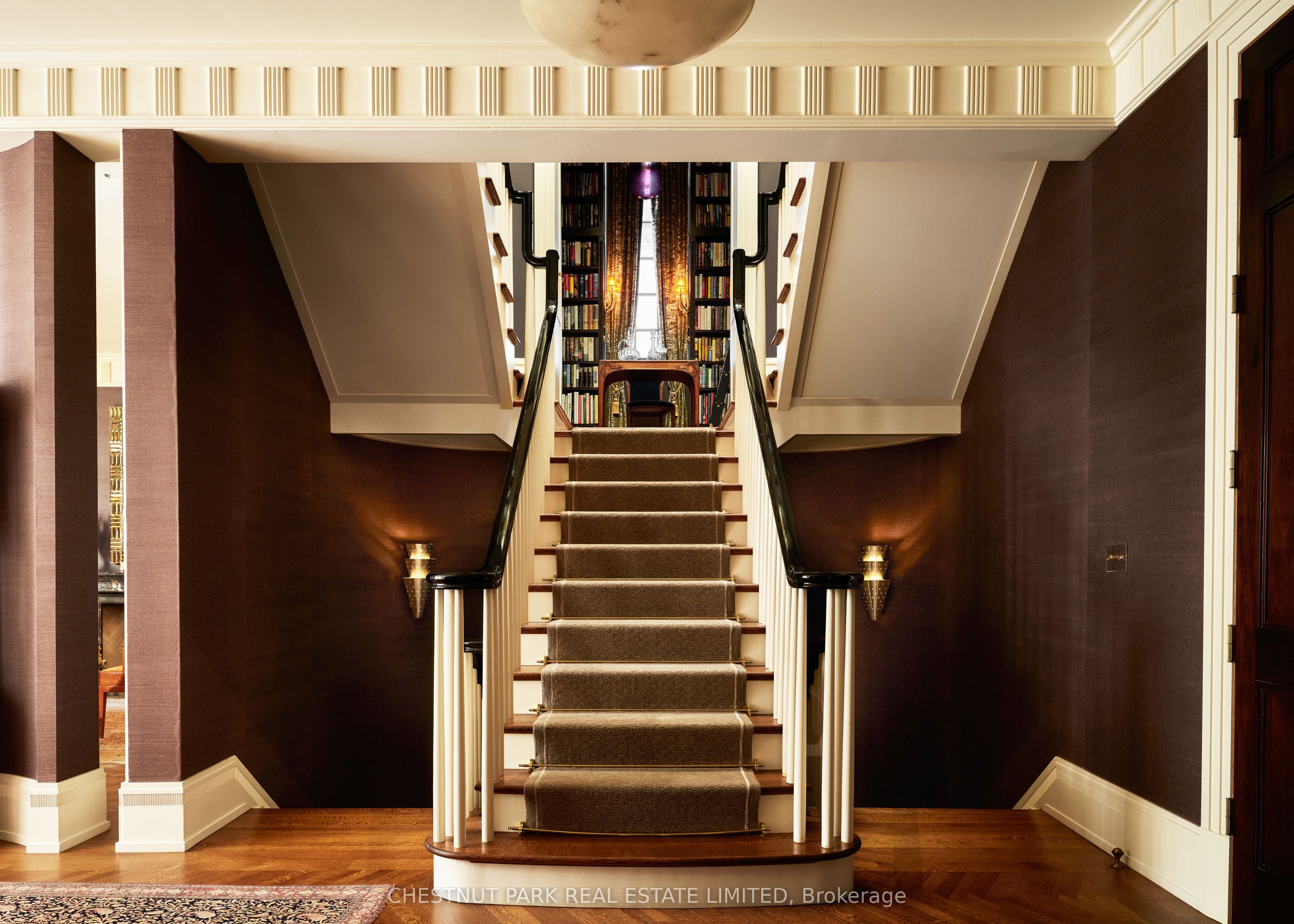 10 Shorncliffe Avenue Property Photo 13