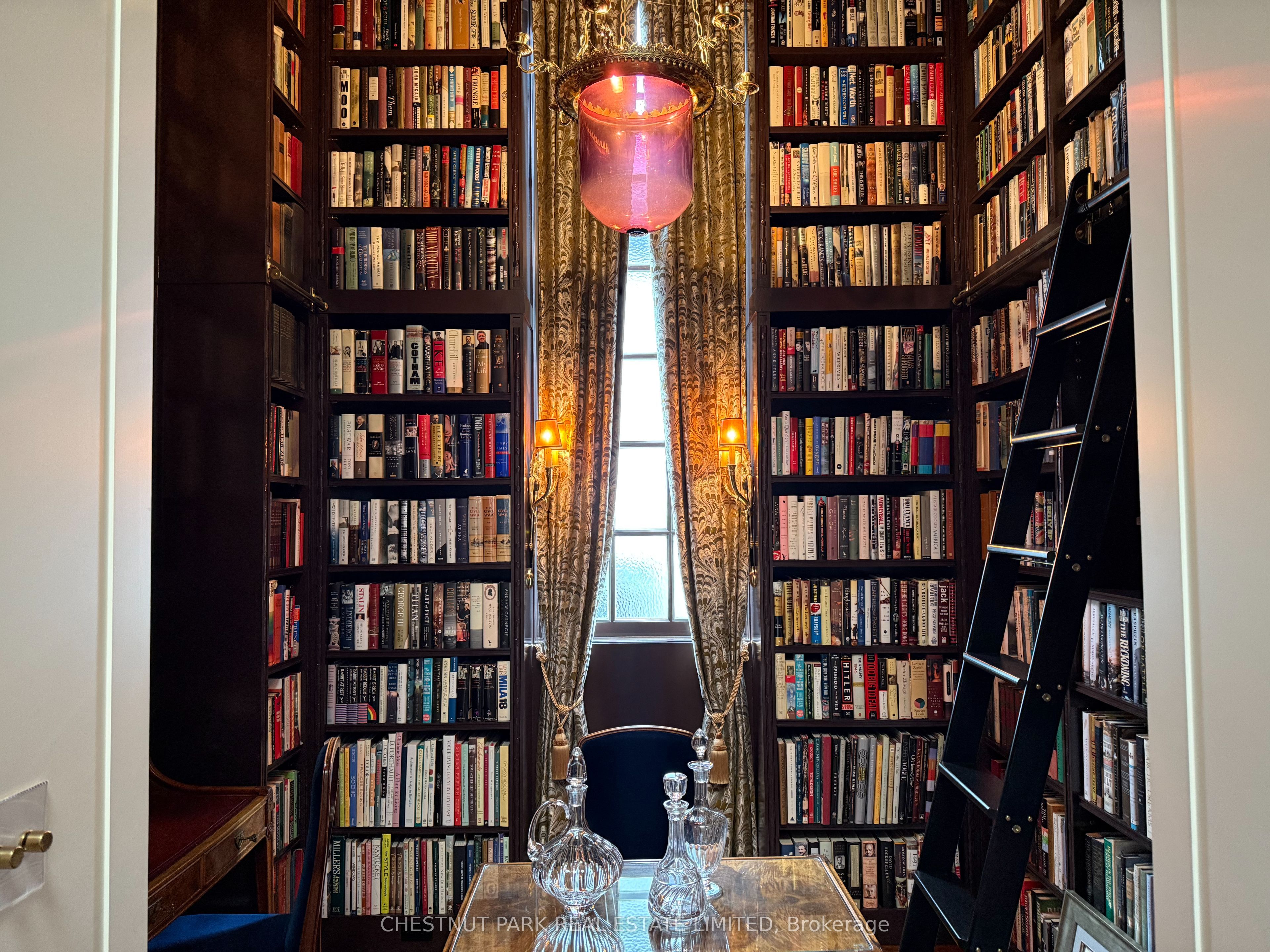 10 Shorncliffe Avenue Property Photo 24