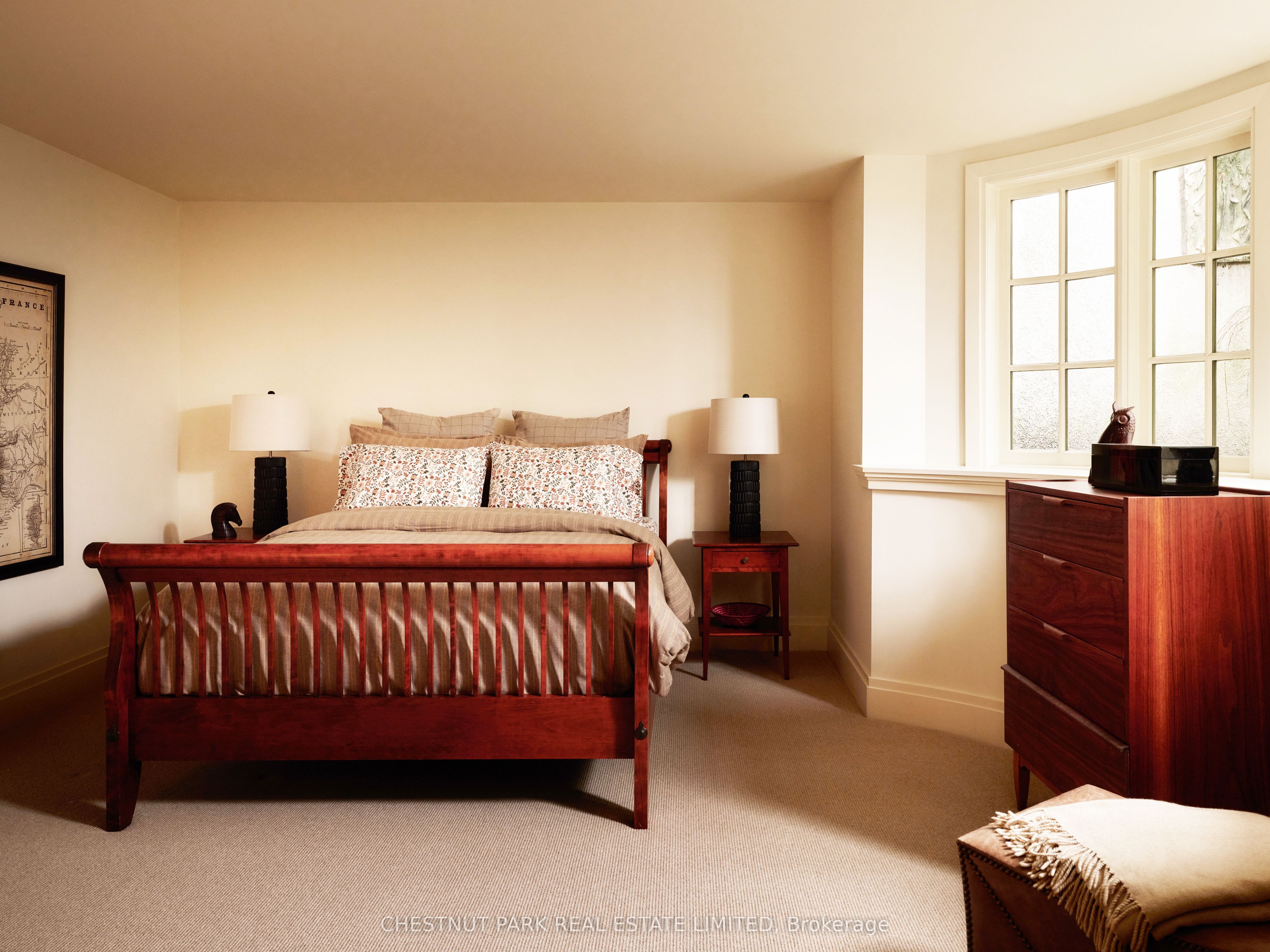 10 Shorncliffe Avenue Property Photo 30