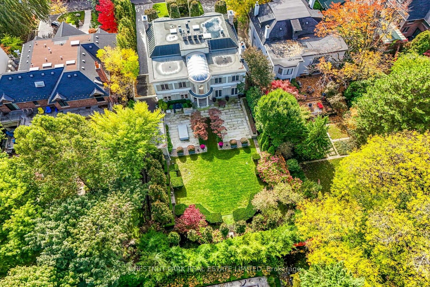 10 Shorncliffe Avenue Property Photo 40