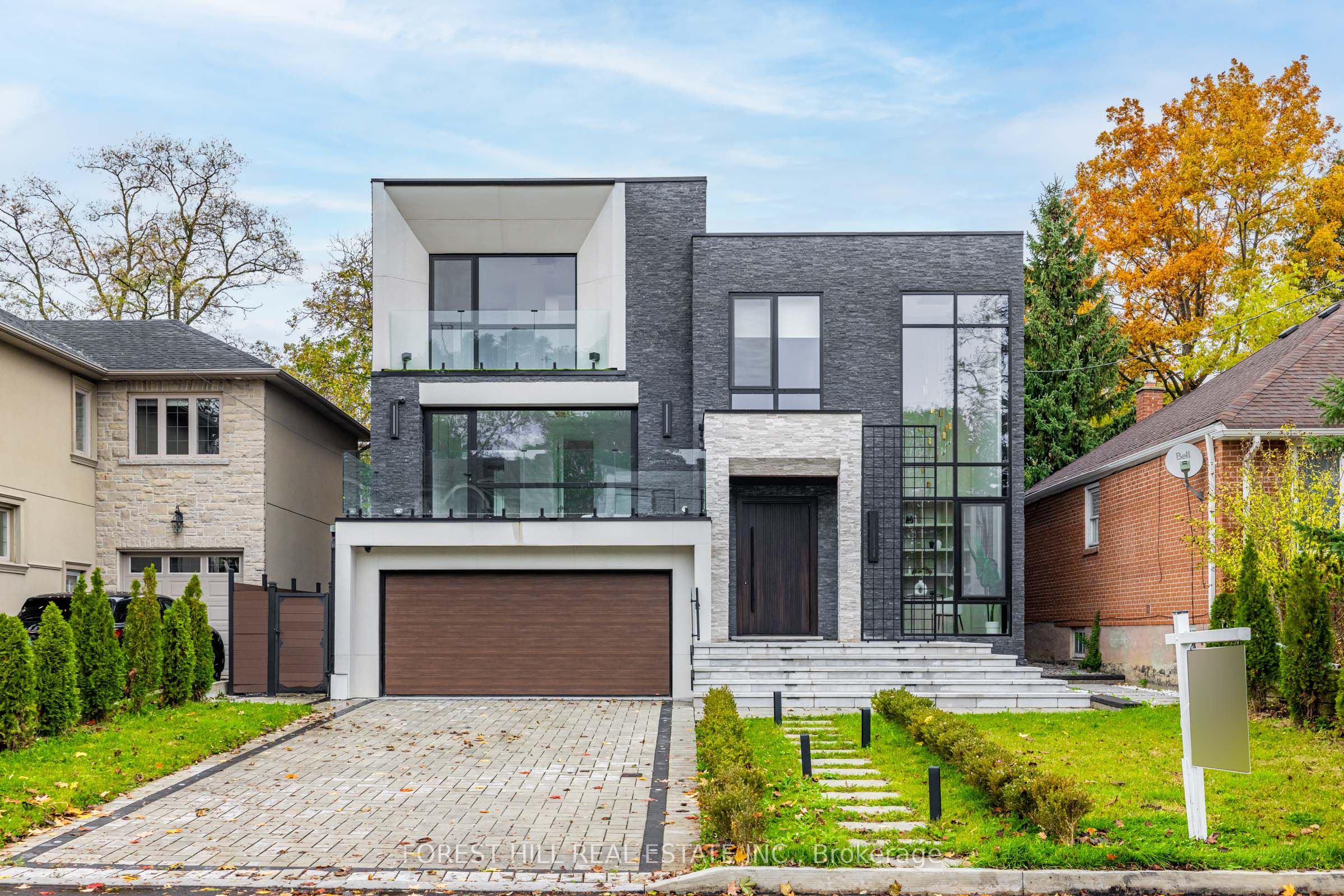 184 Poyntz Avenue Property Photo 1