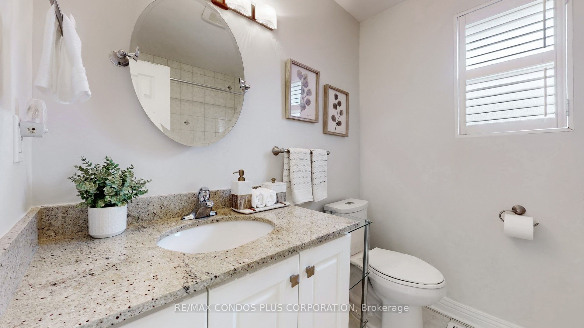 105 Hendon Avenue Property Photo 23