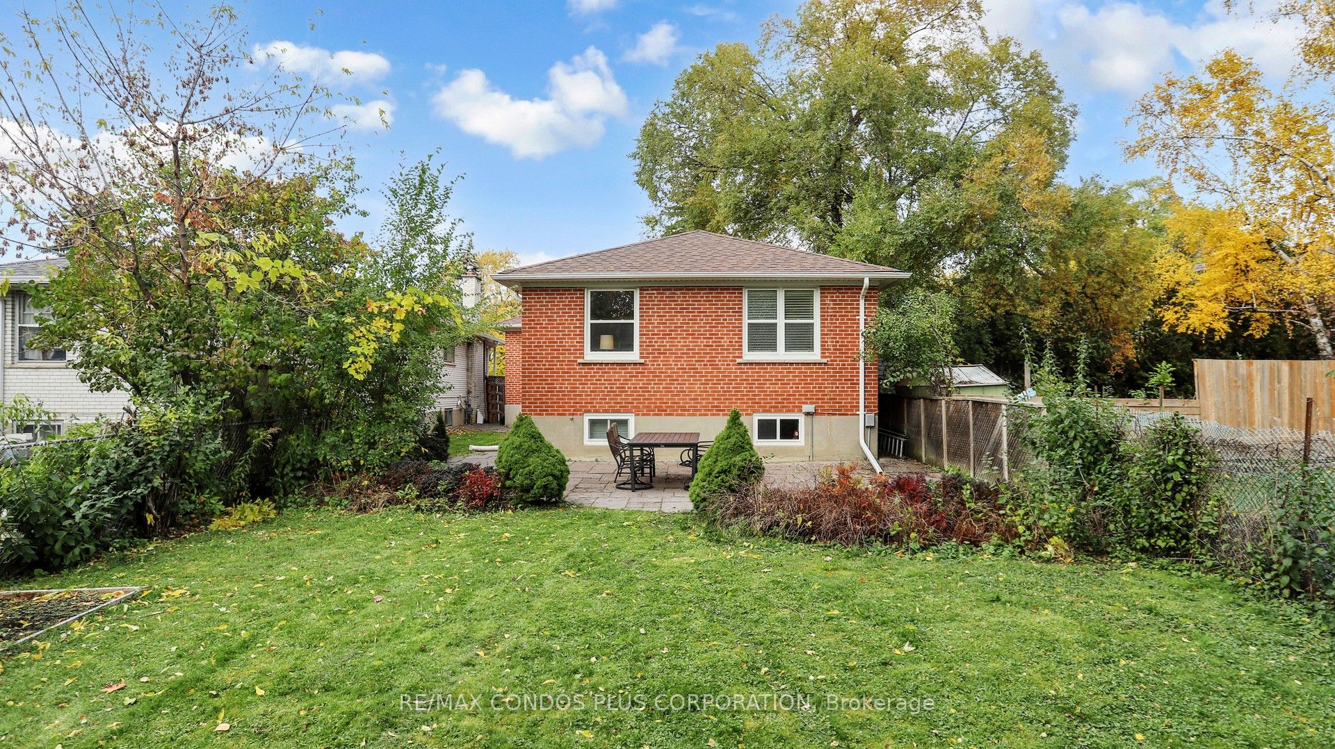 105 Hendon Avenue Property Photo 33