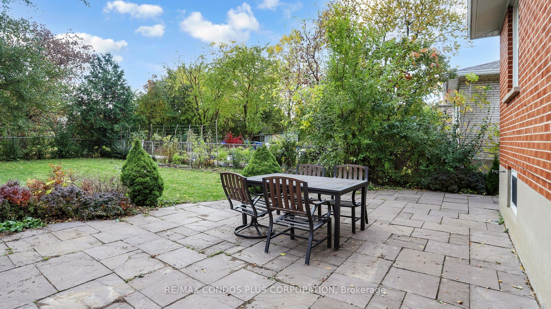 105 Hendon Avenue Property Photo 35