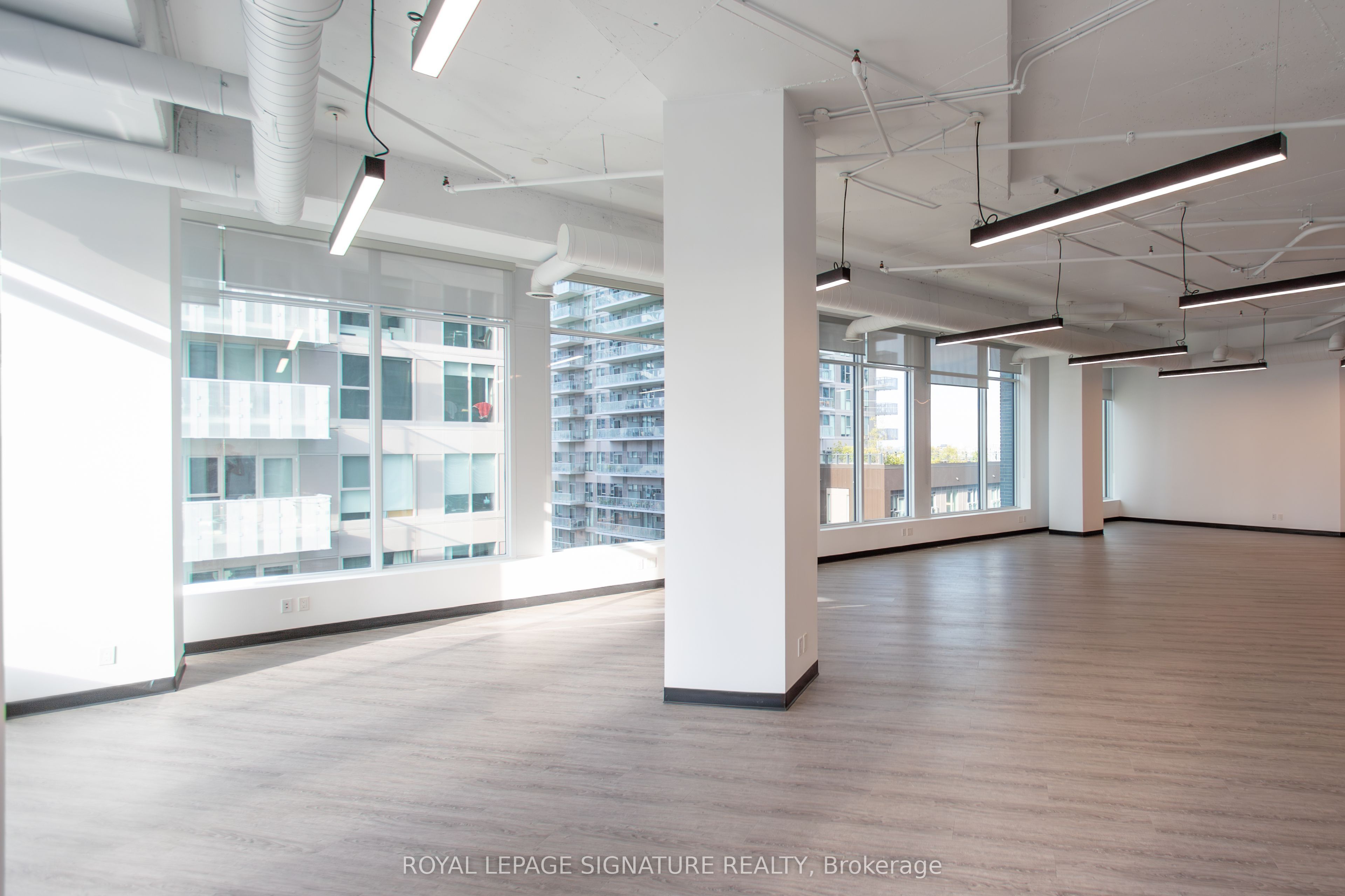 130 Queens Quay 1000 Property Photo 11
