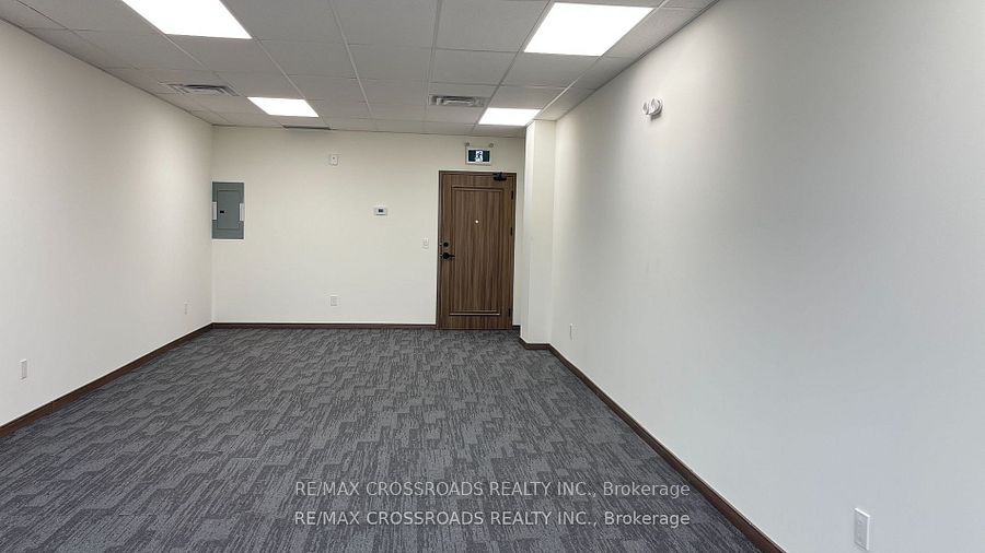 105 Gordon Baker Road 503 Property Photo 8