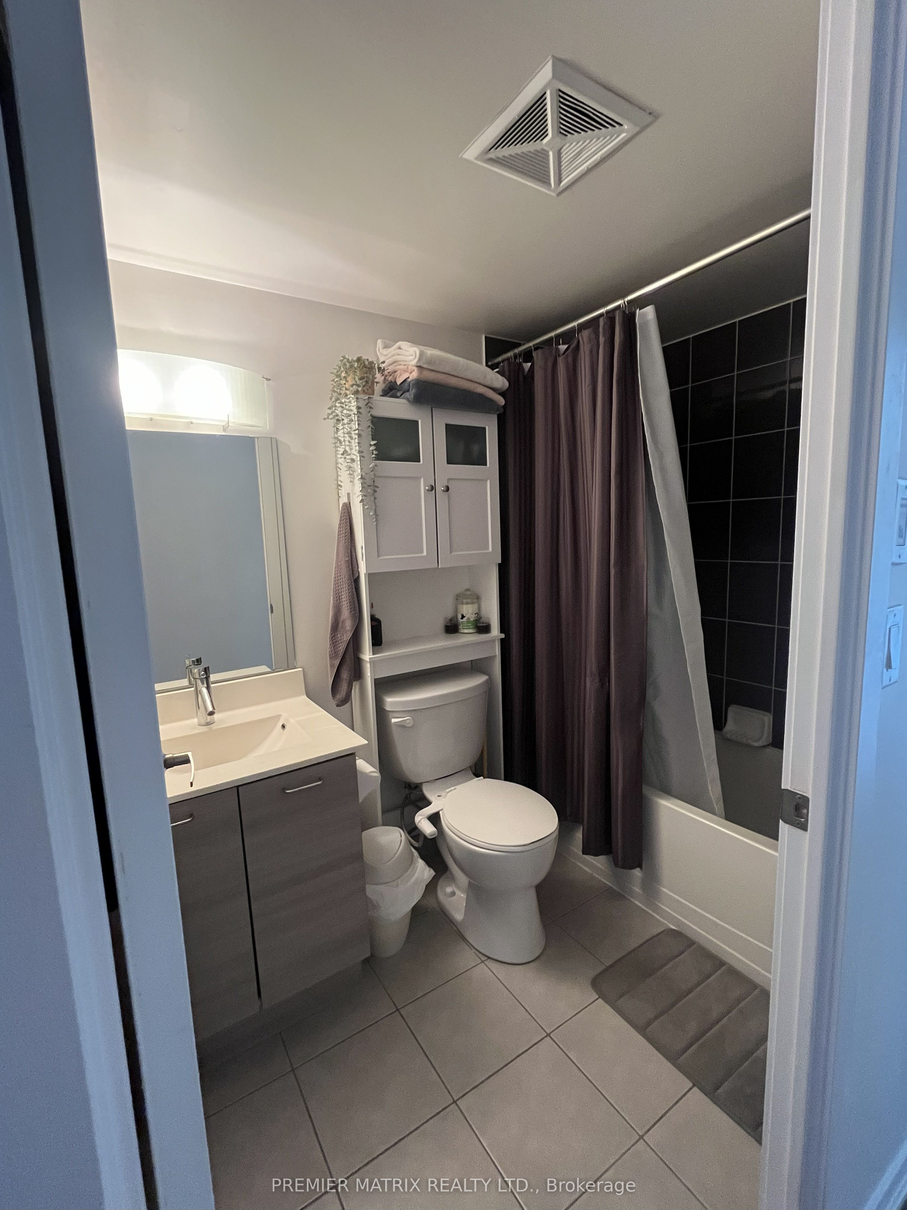 20 Joe Shuster Way 1212 Property Photo 14