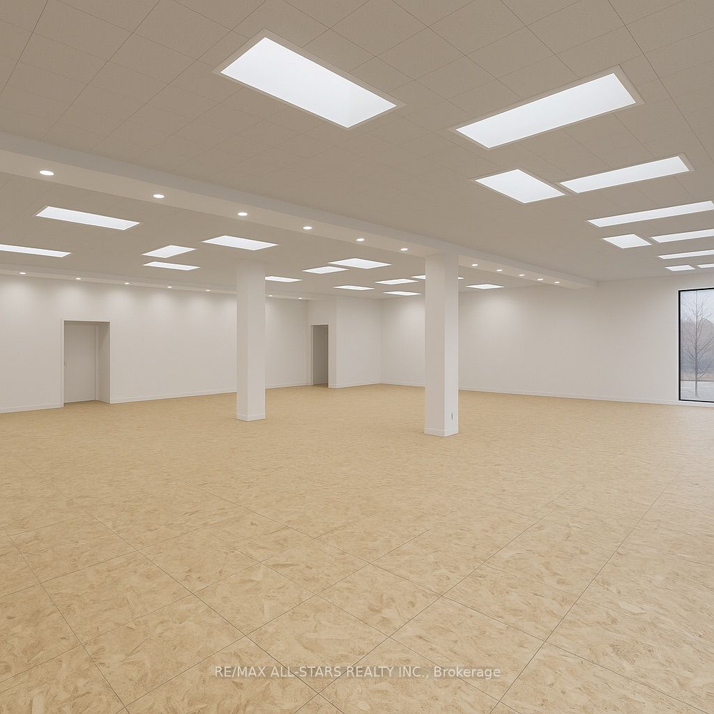 14 Mccaul Street 102 Property Photo 4