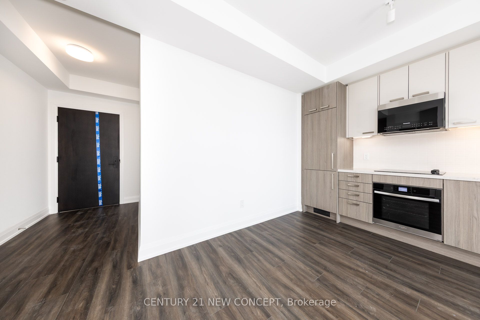 20 Soudan Avenue N 1706 Property Photo 3