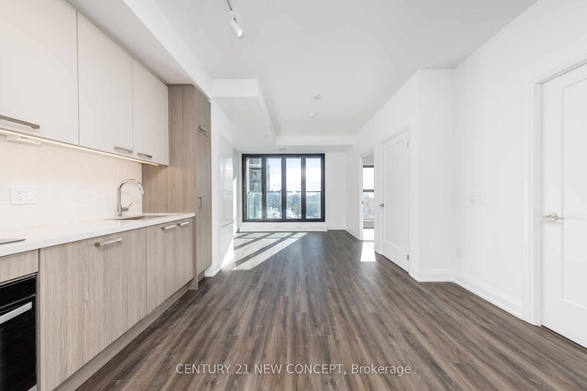 20 Soudan Avenue N 1706 Property Photo 11