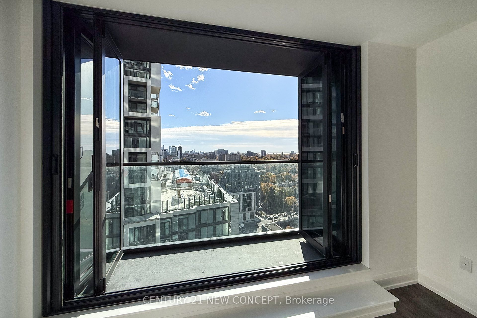 20 Soudan Avenue N 1706 Property Photo 15