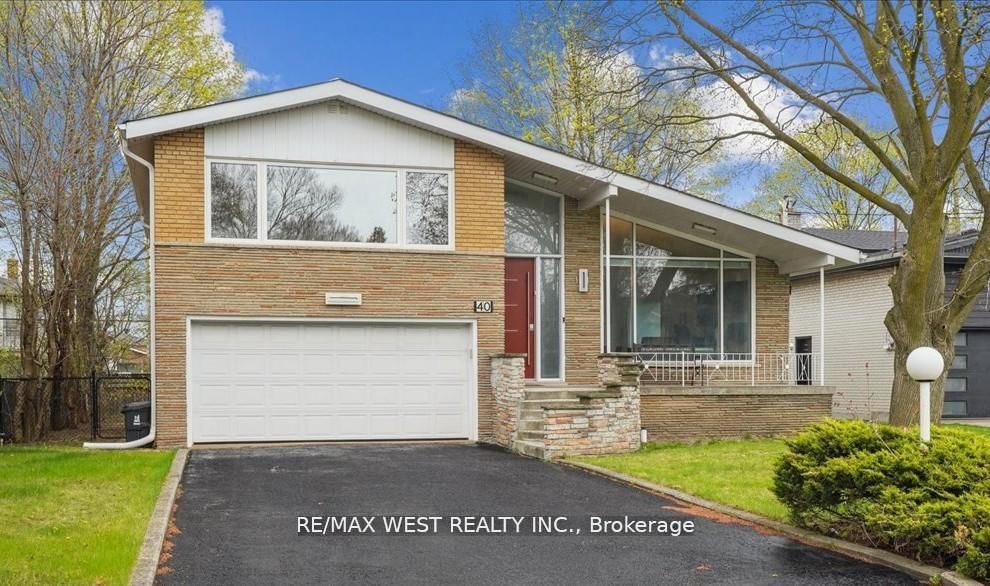 40 Arlstan Drive Property Photo 1