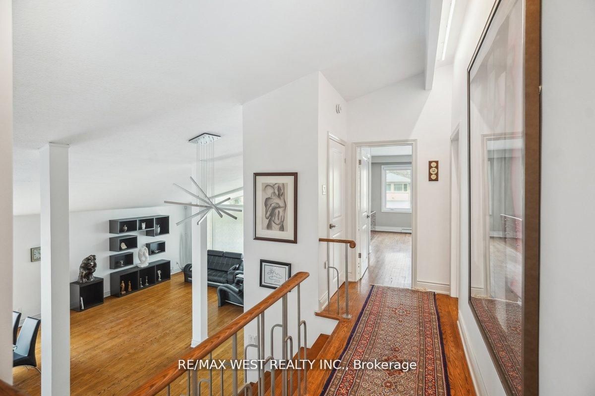 40 Arlstan Drive Property Photo 5