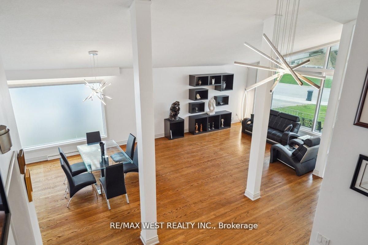 40 Arlstan Drive Property Photo 6