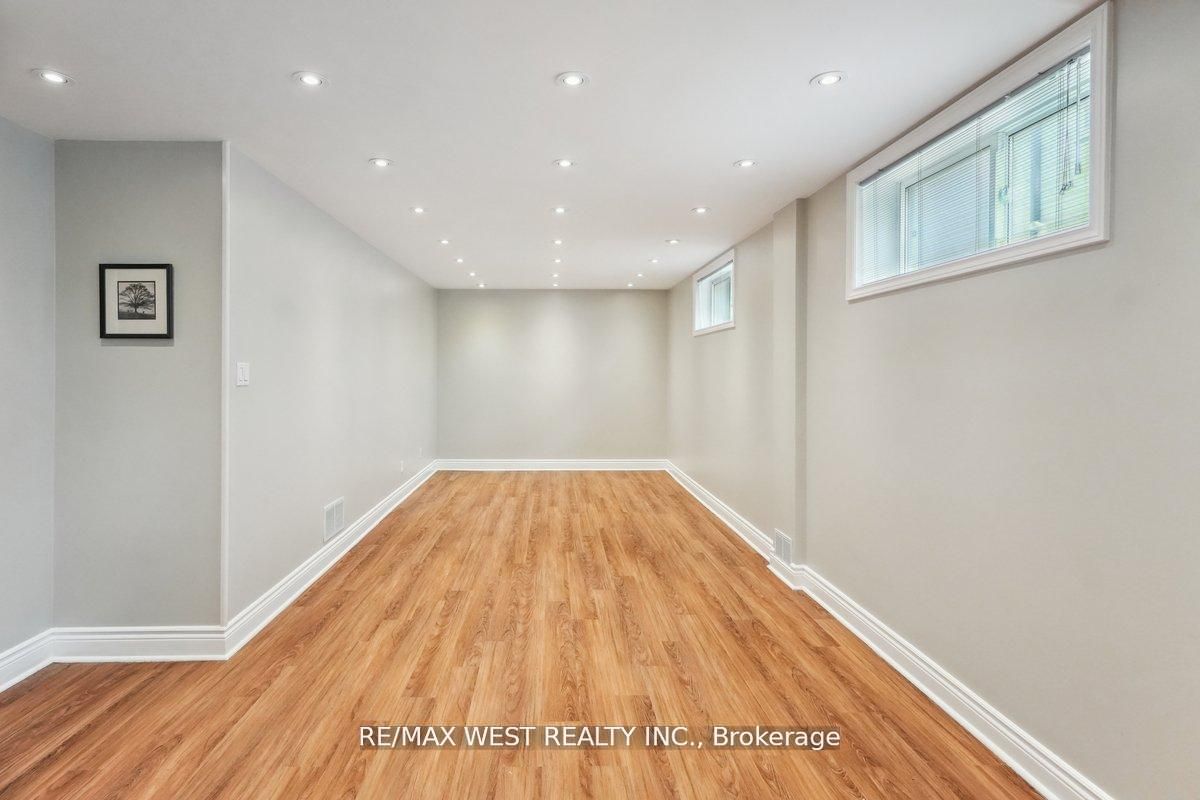 40 Arlstan Drive Property Photo 18