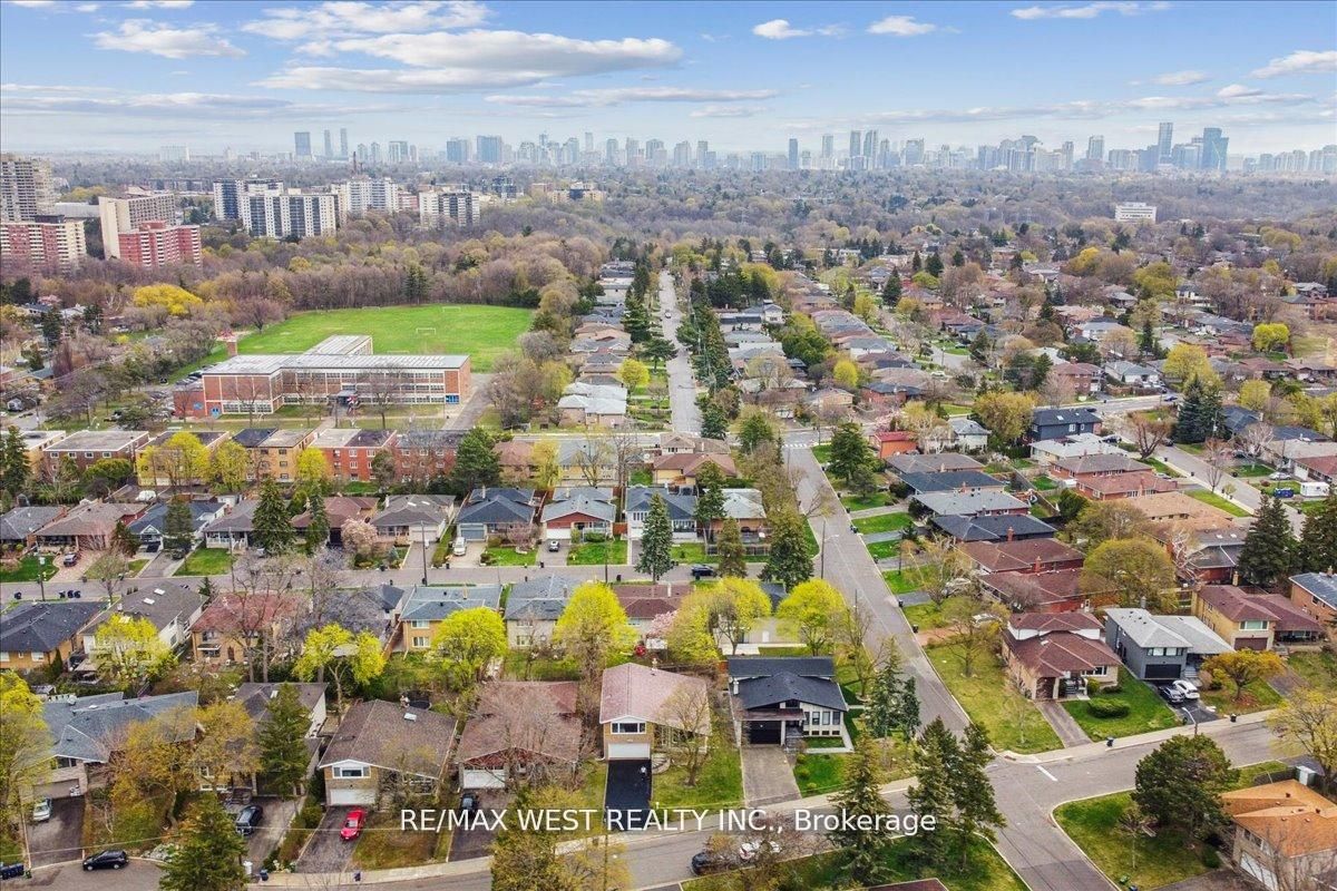 40 Arlstan Drive Property Photo 21