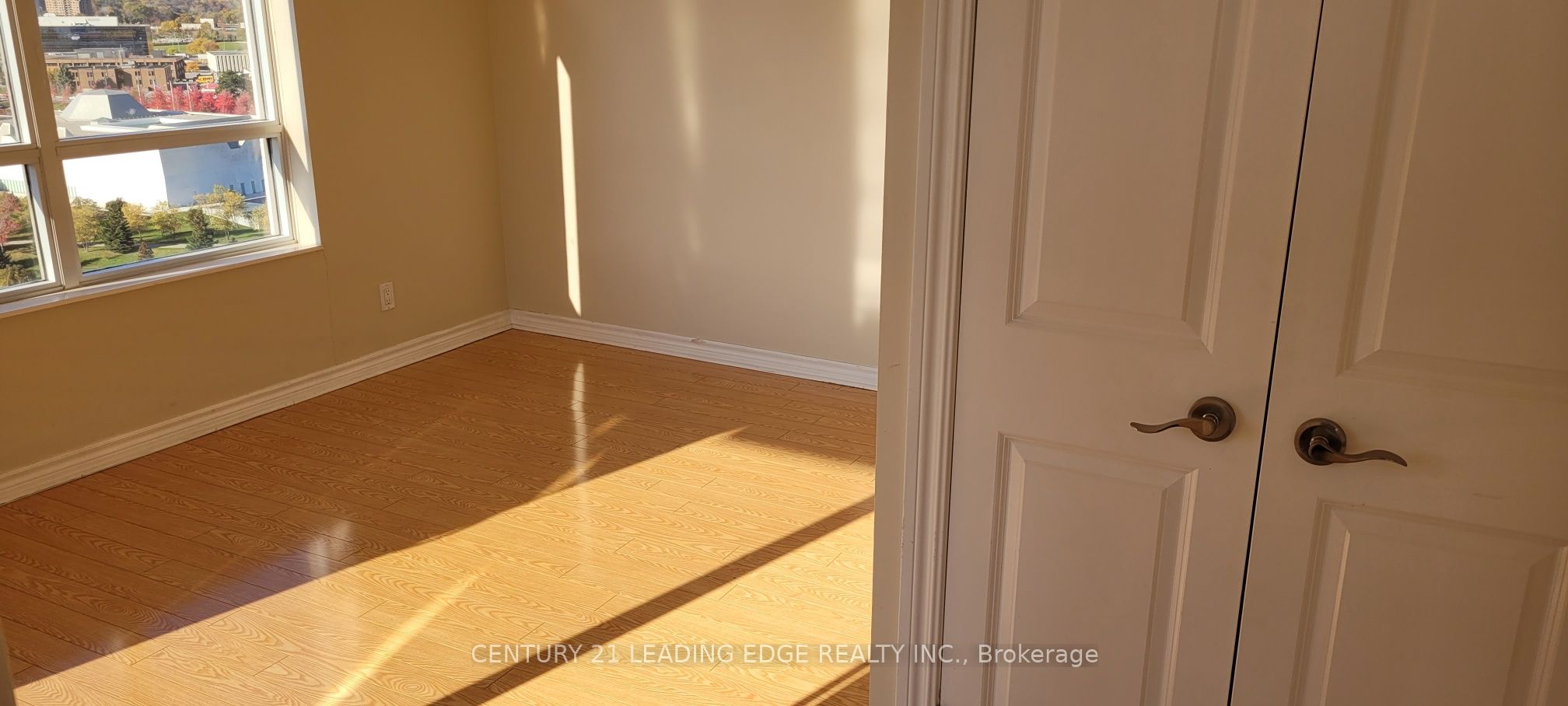 135 Wynford Drive 1803 Property Photo 9